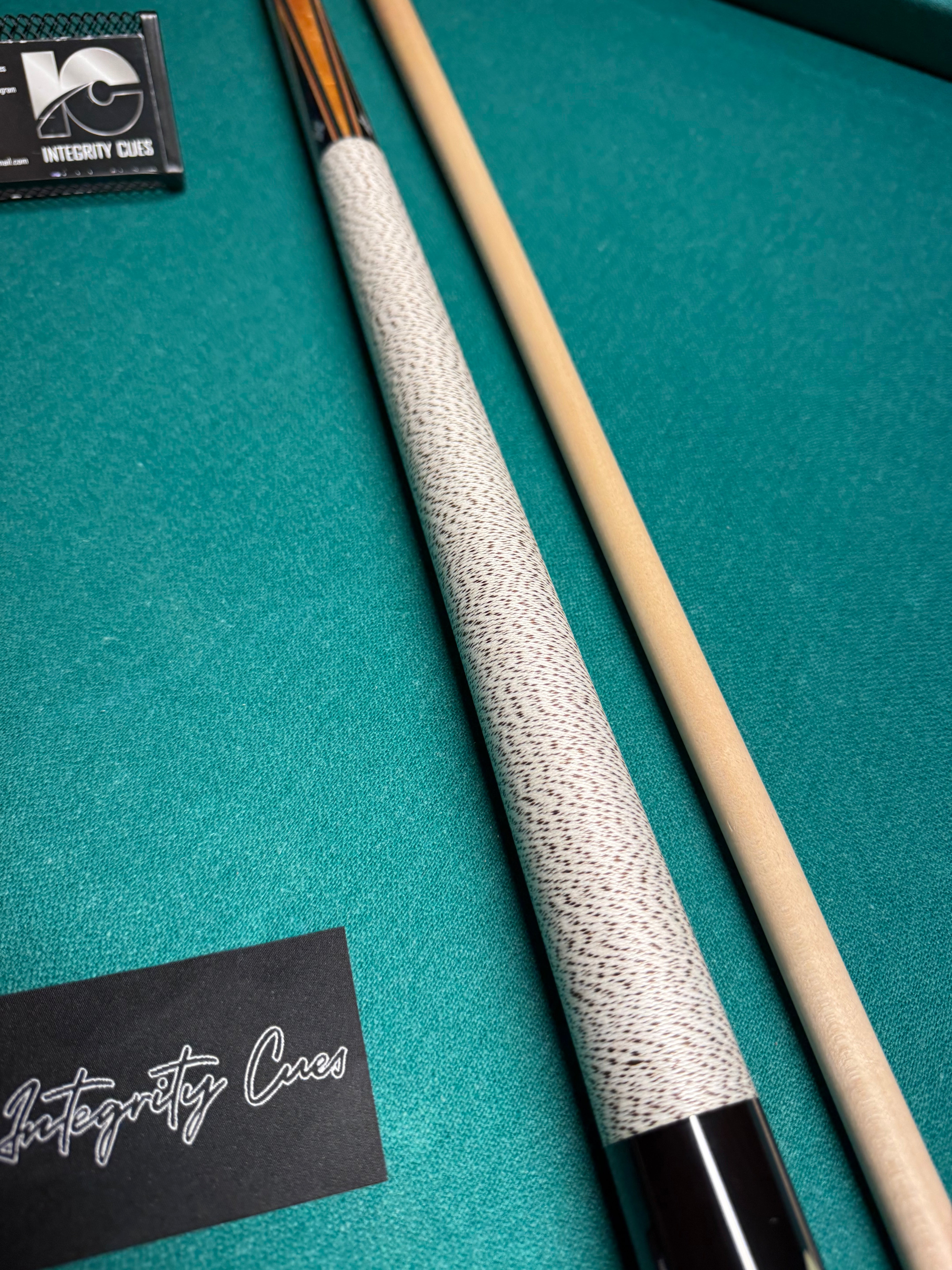George Balabushka Company Cue