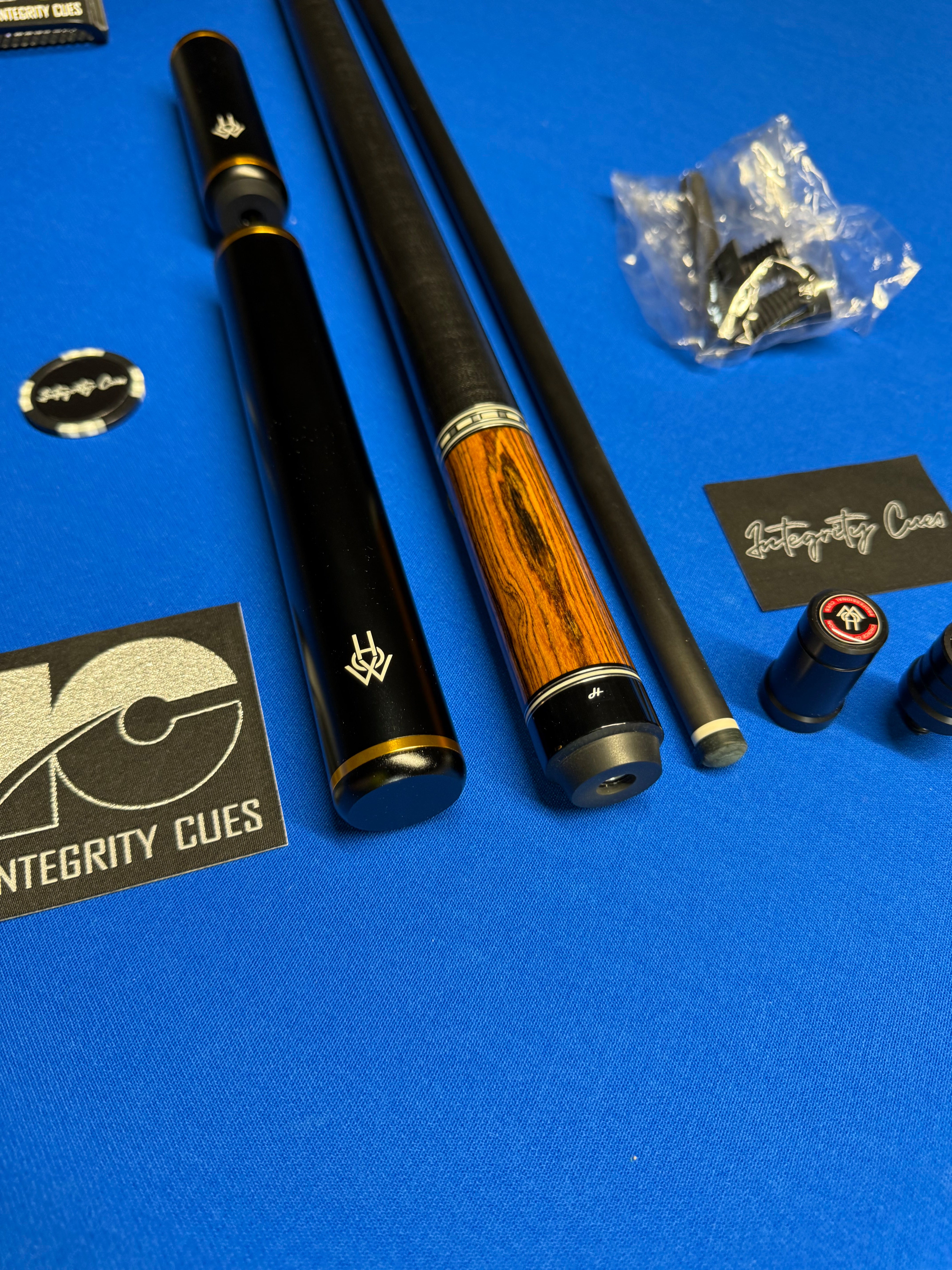 HOW Cue ZR-03S W Accessories Preowned