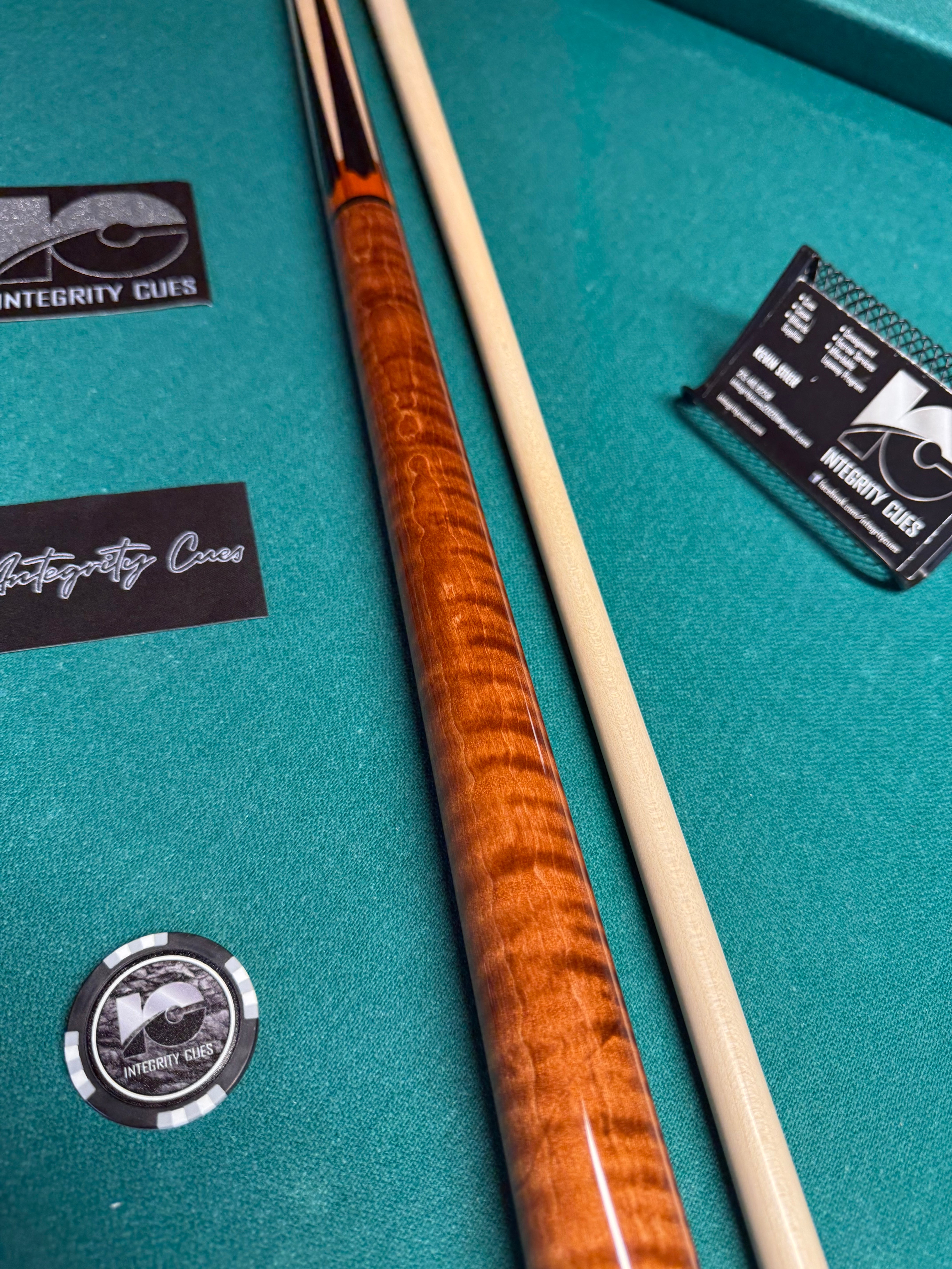 Joss Wrapless Hustler