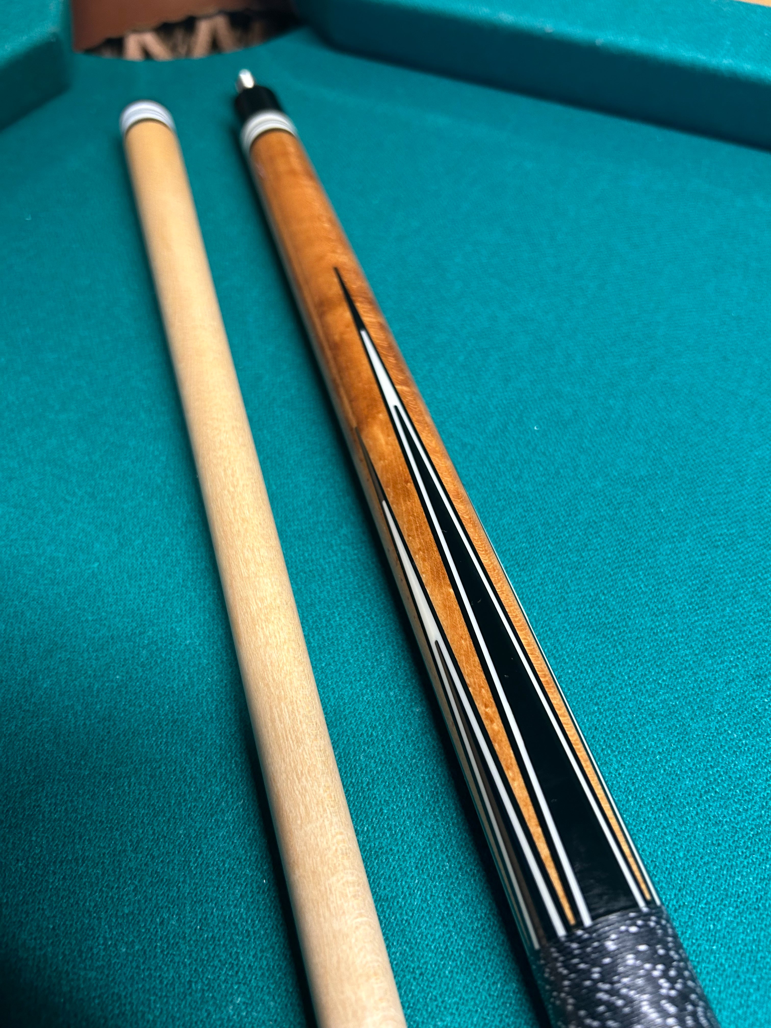 McDermott Tournament Of Champions Cue