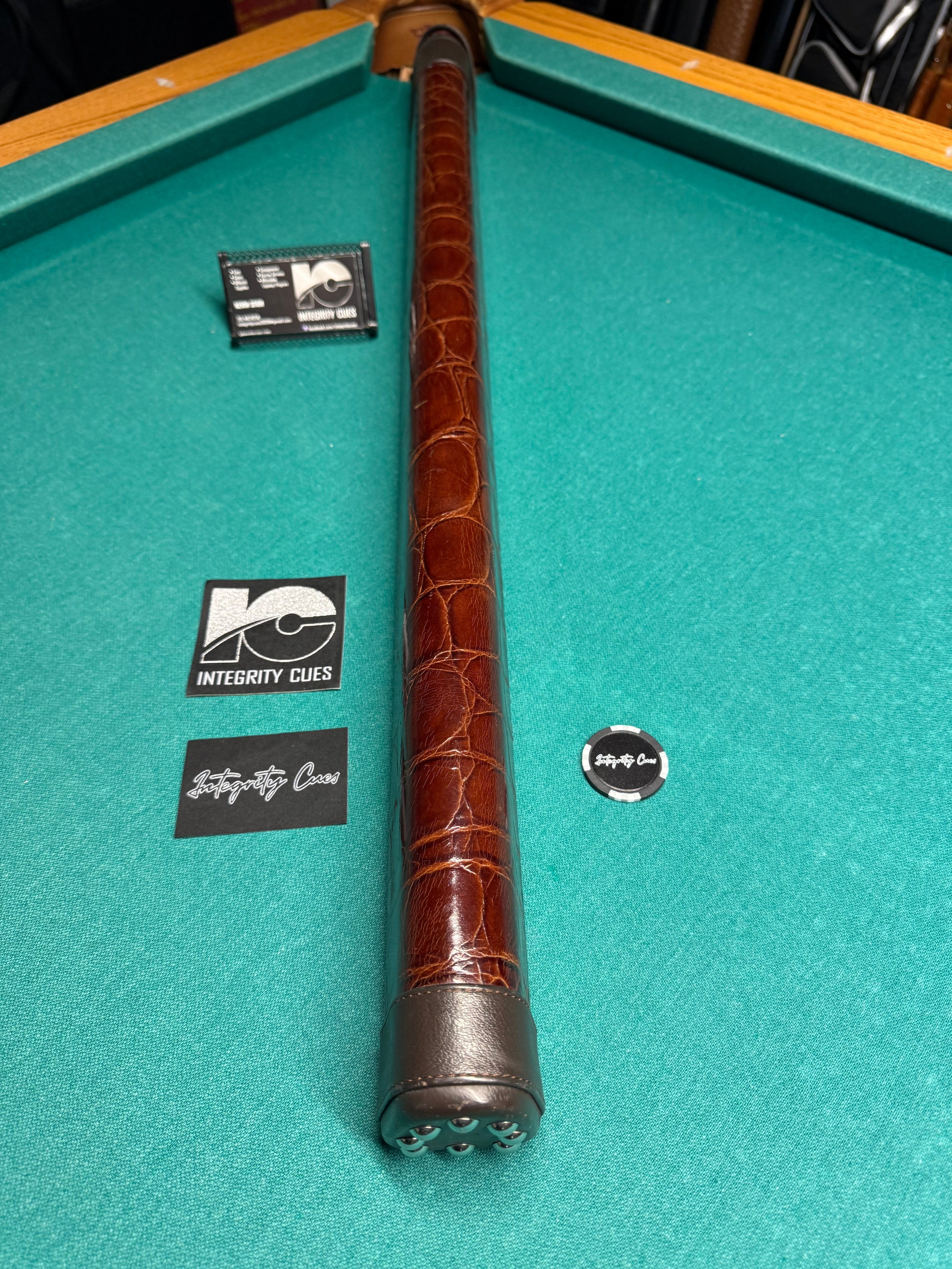 Whitten 1x2 Case Preowned