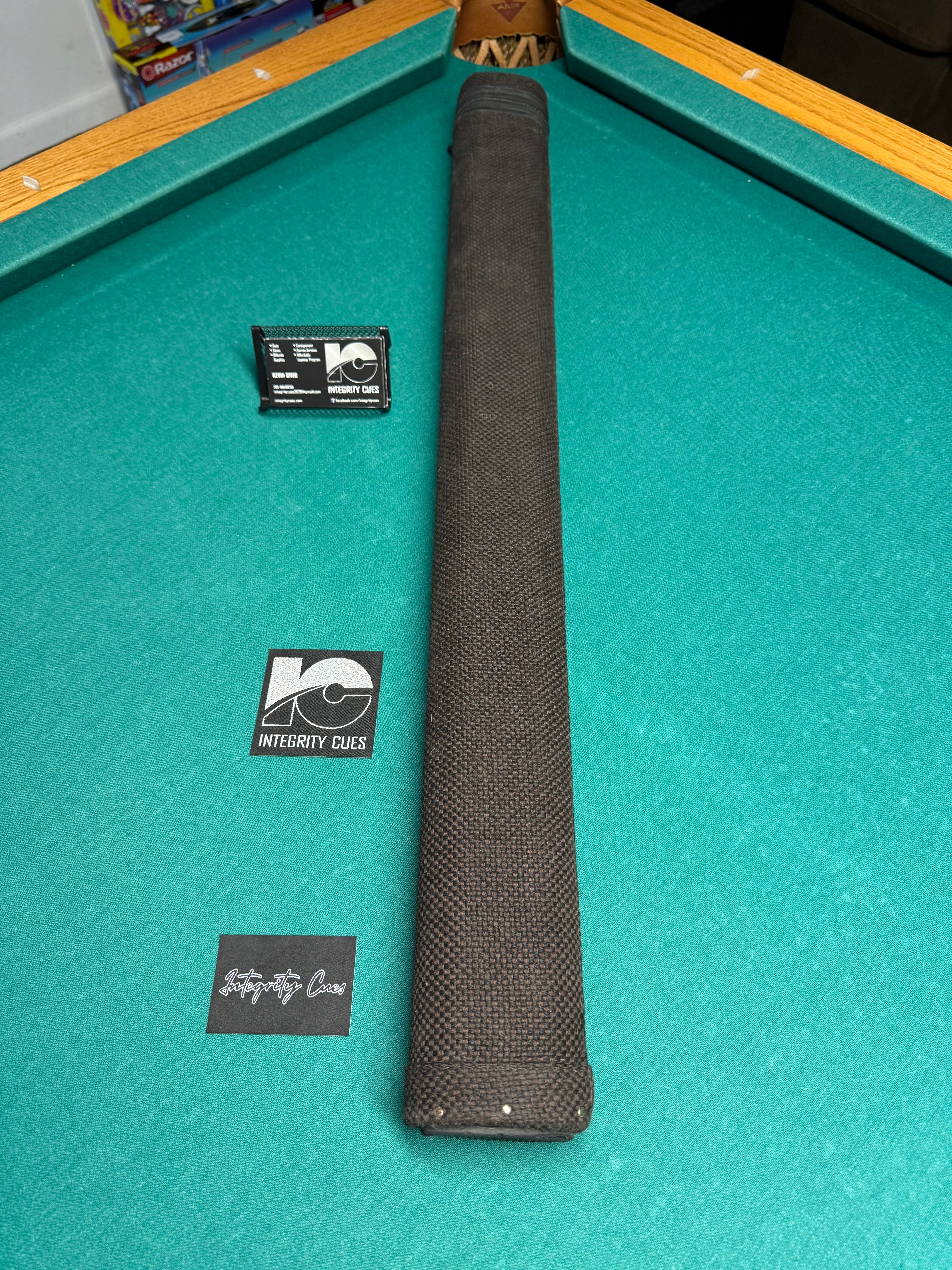 JB Tweed 1x2 Preowned Case