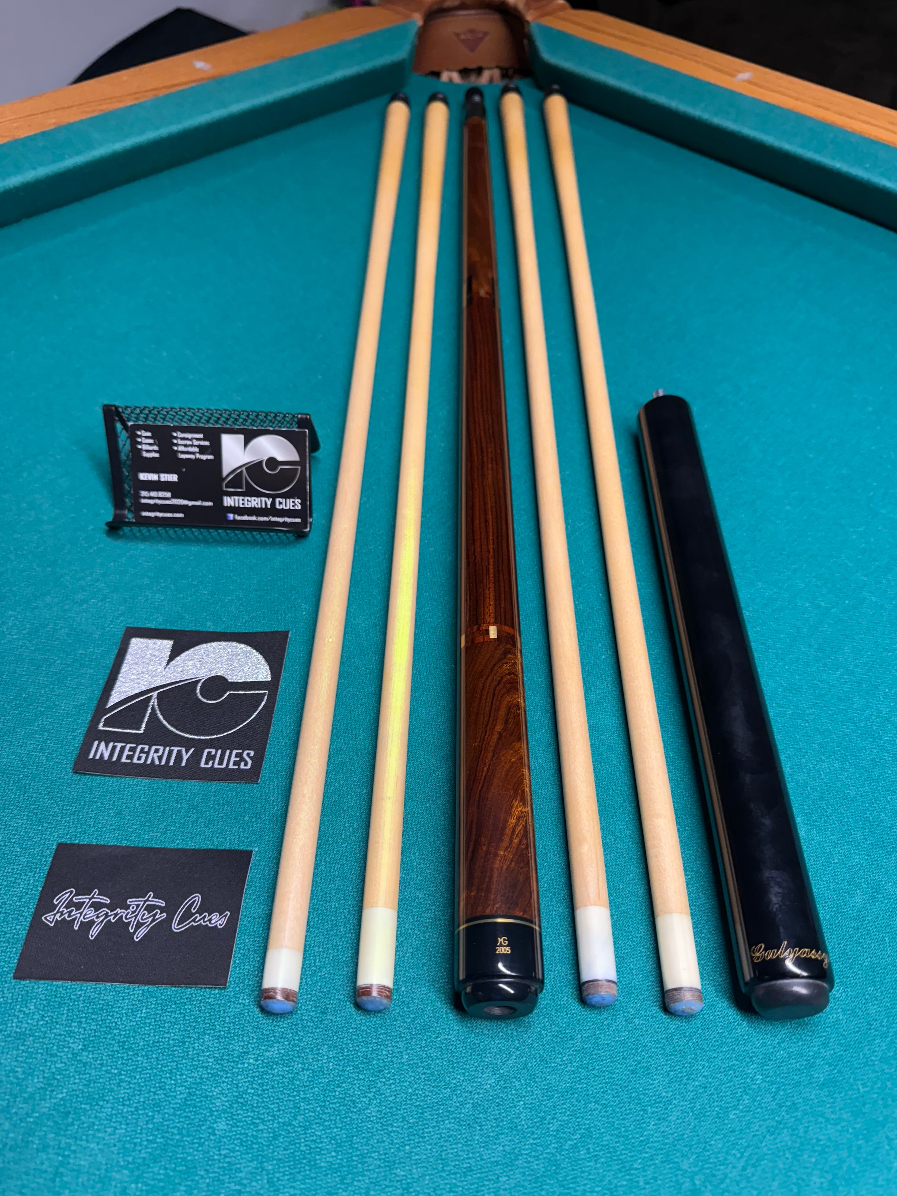 Mike Gulyassy Wrapless W 4 Shafts and an Extension