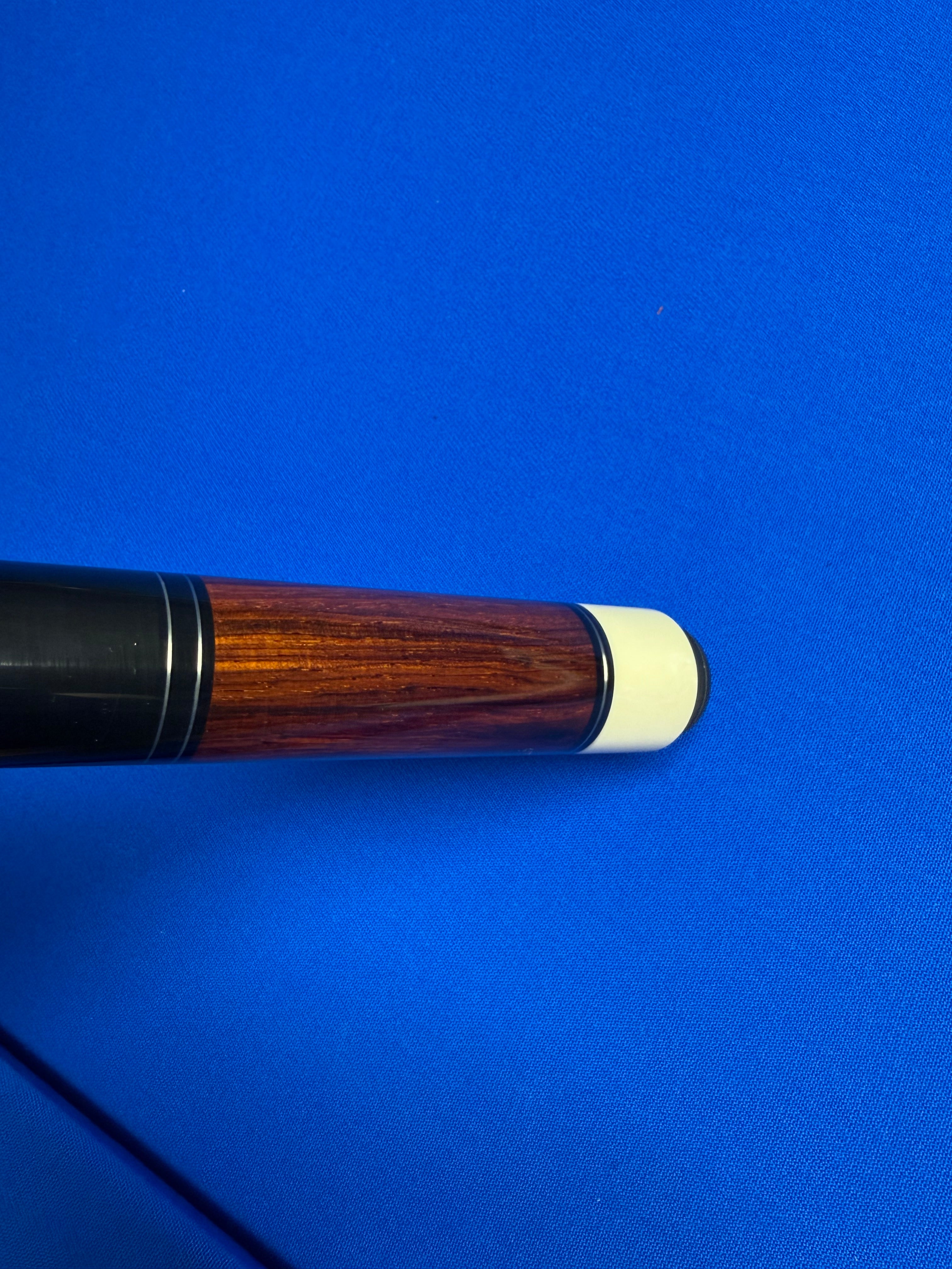 Schon 2400 Wrapless Cocobolo Elite Brand New Cue