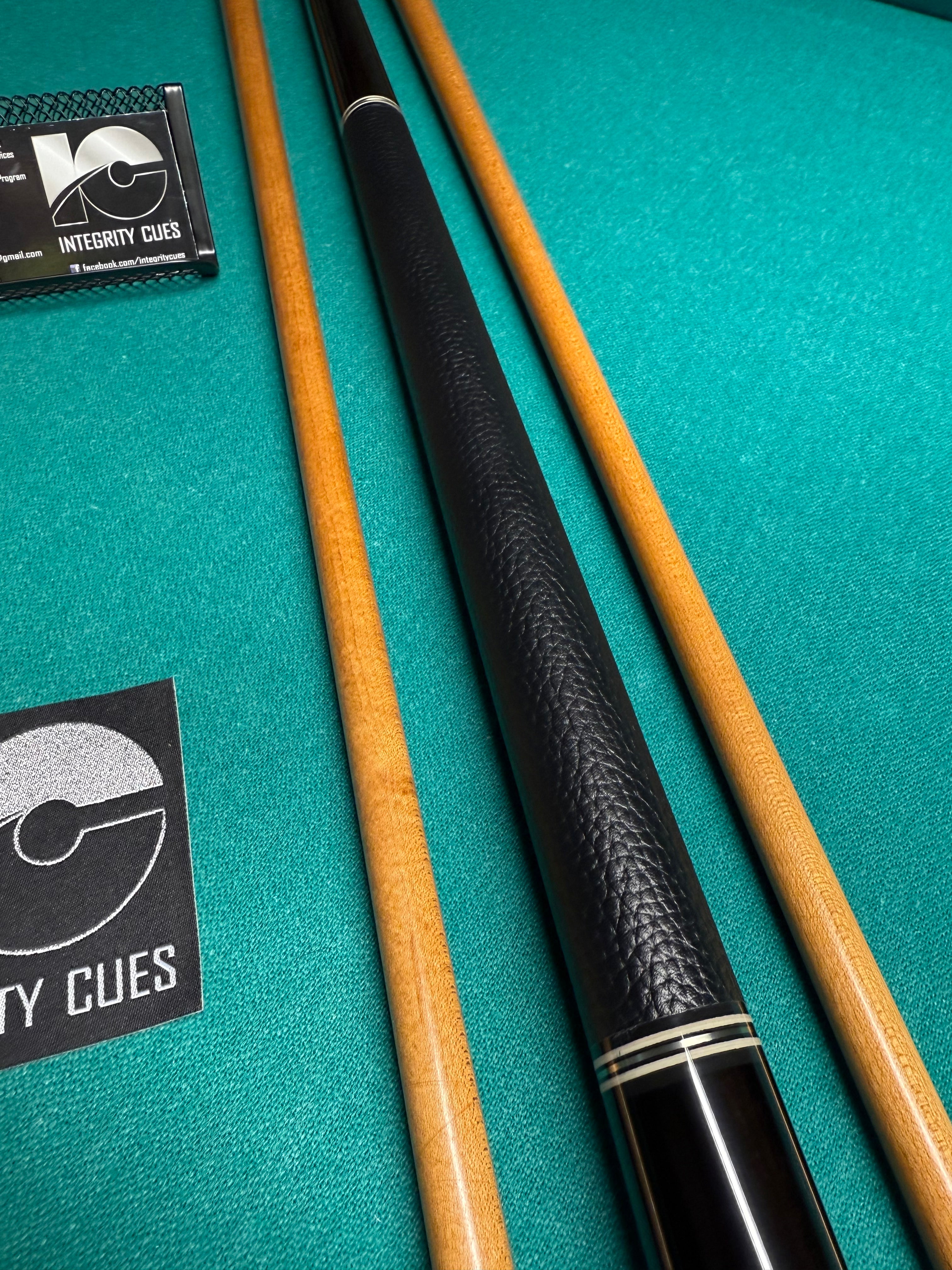 MC Custom Cues from the Carmeli Shop (African Blackwood)