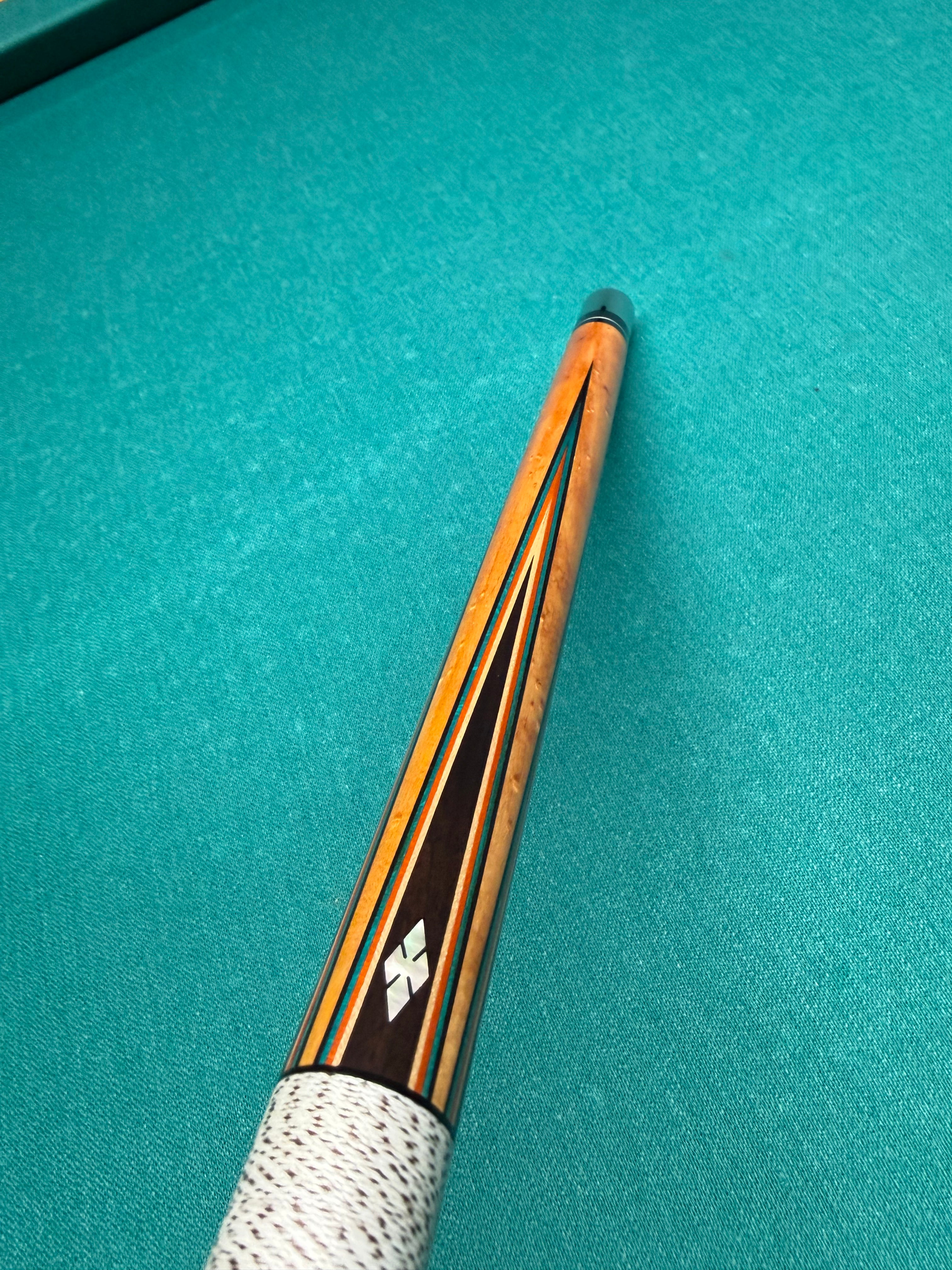 George Balabushka Company Cue