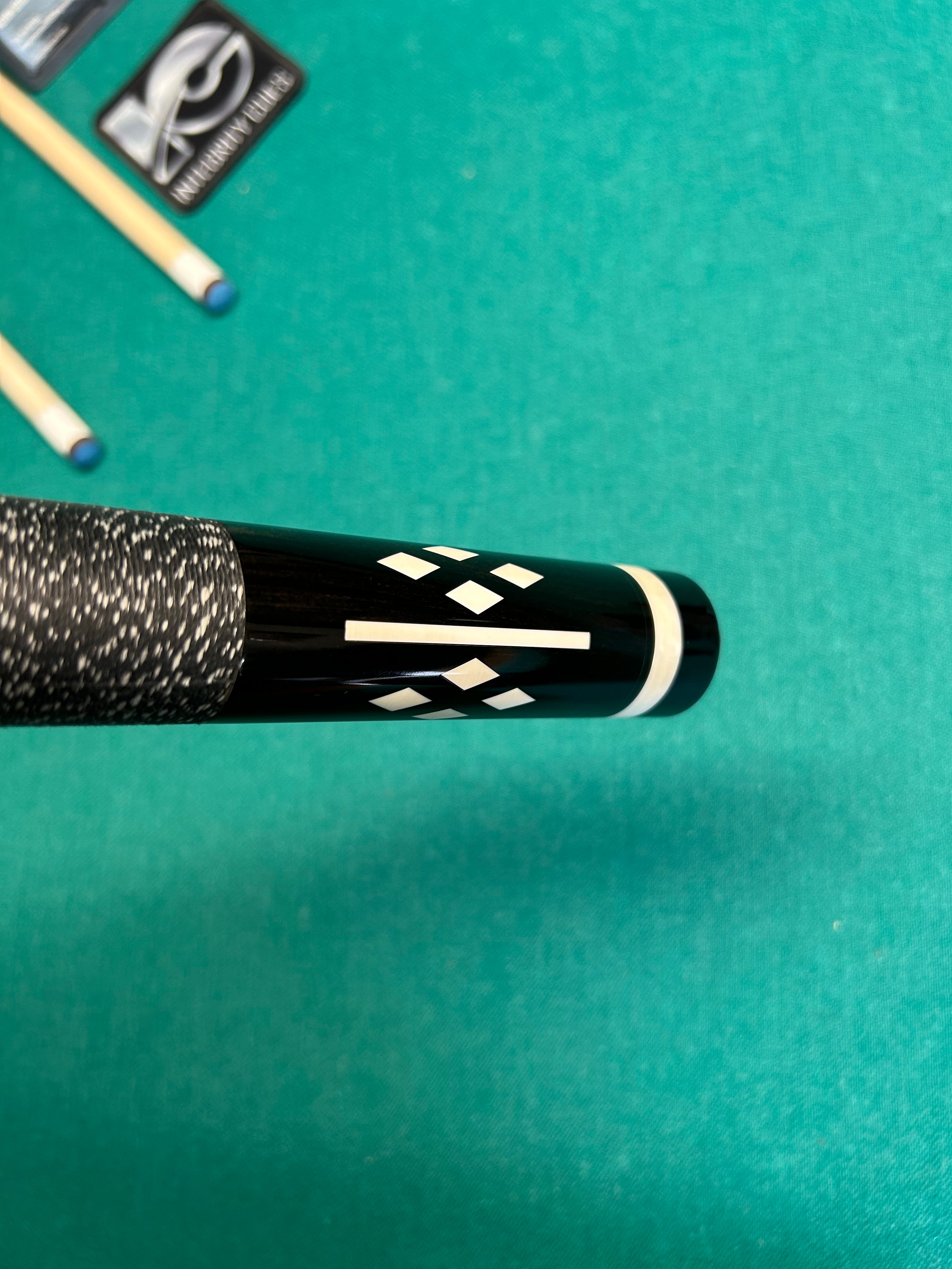 Mike Stacy 4 Point Custom Cue