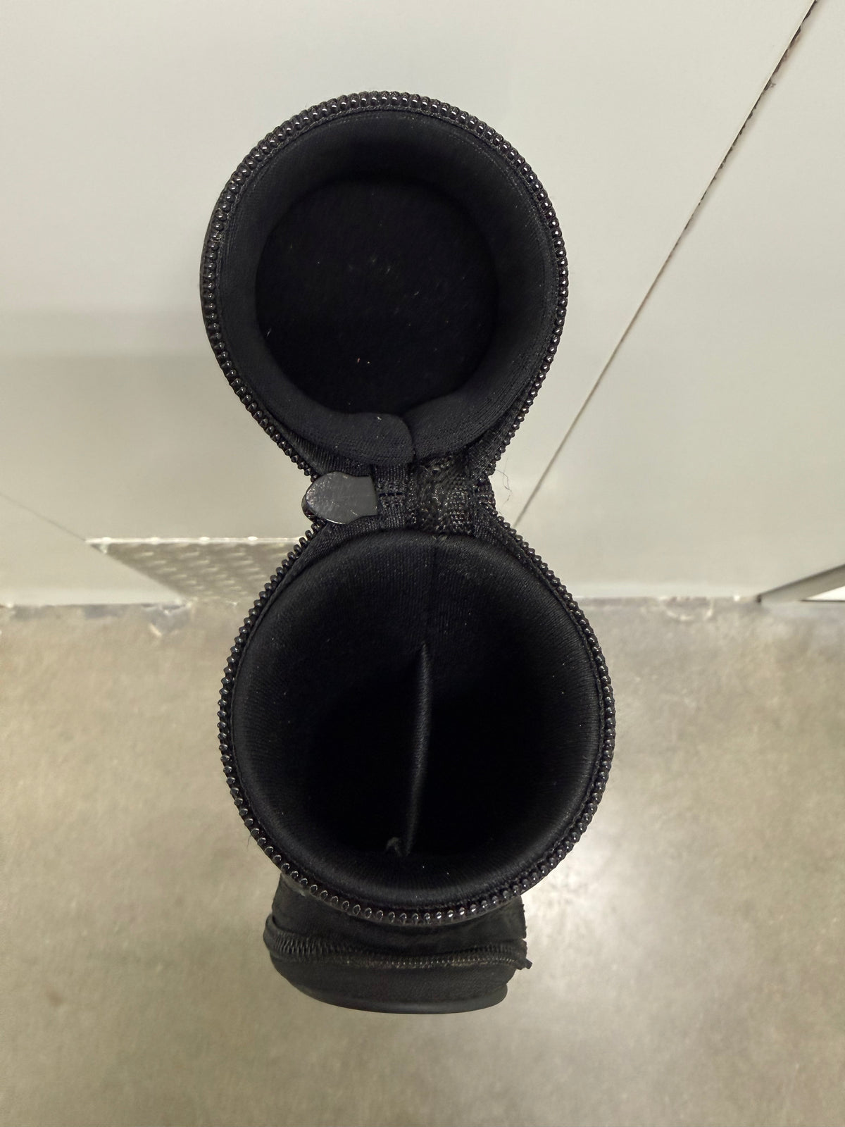 New 1x1 Cue Round Tube Case