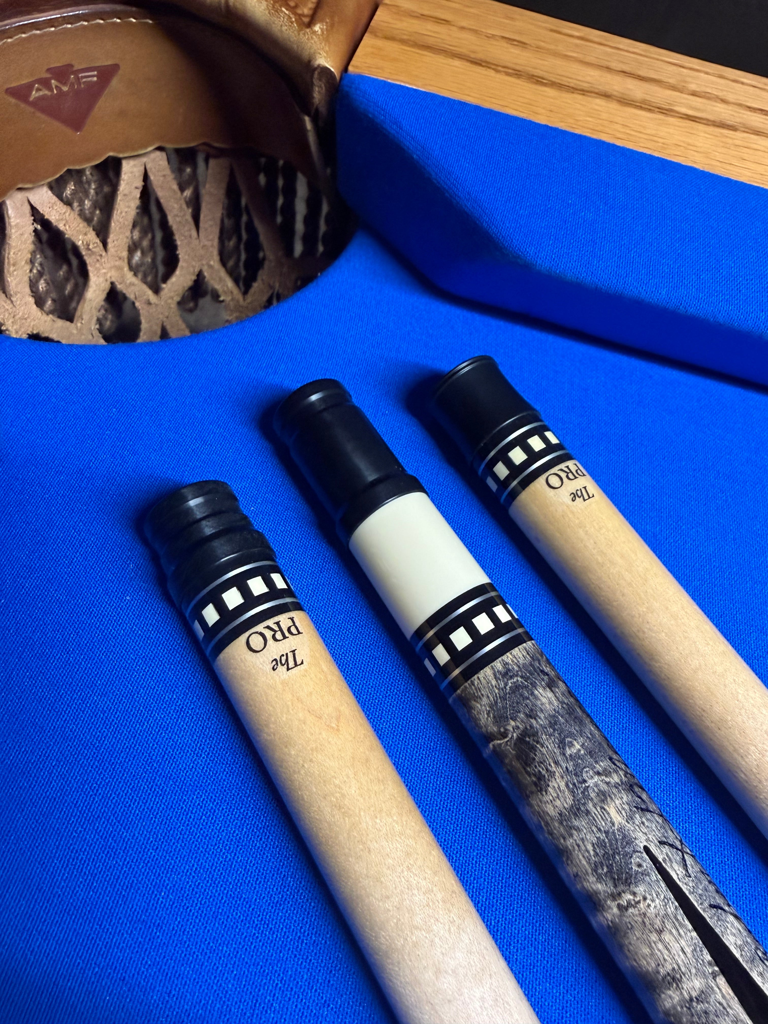Meucci BMC Diamond Cue W (2) Shafts