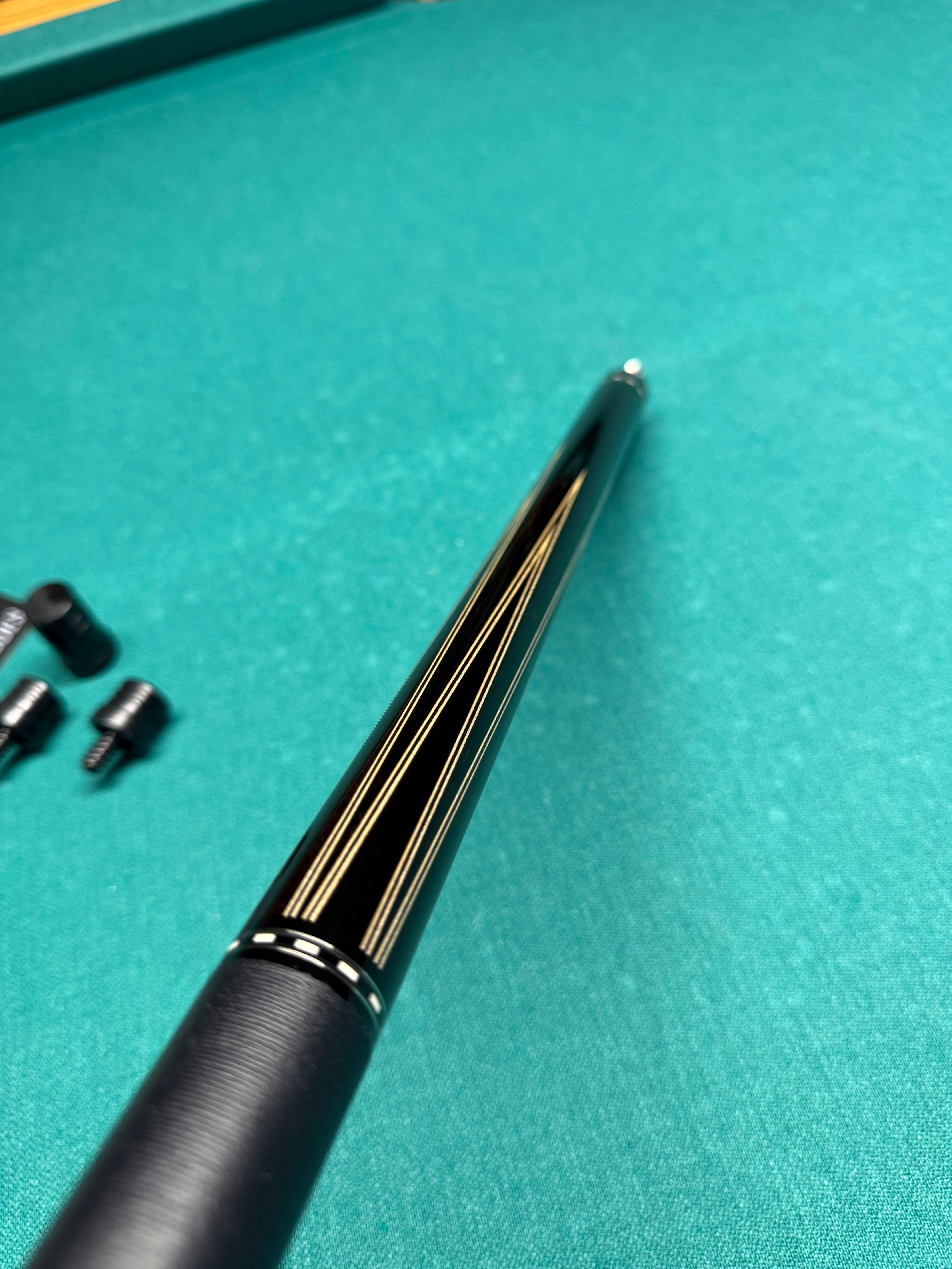 Ariel Carmeli 2018 Ebony on Ebony