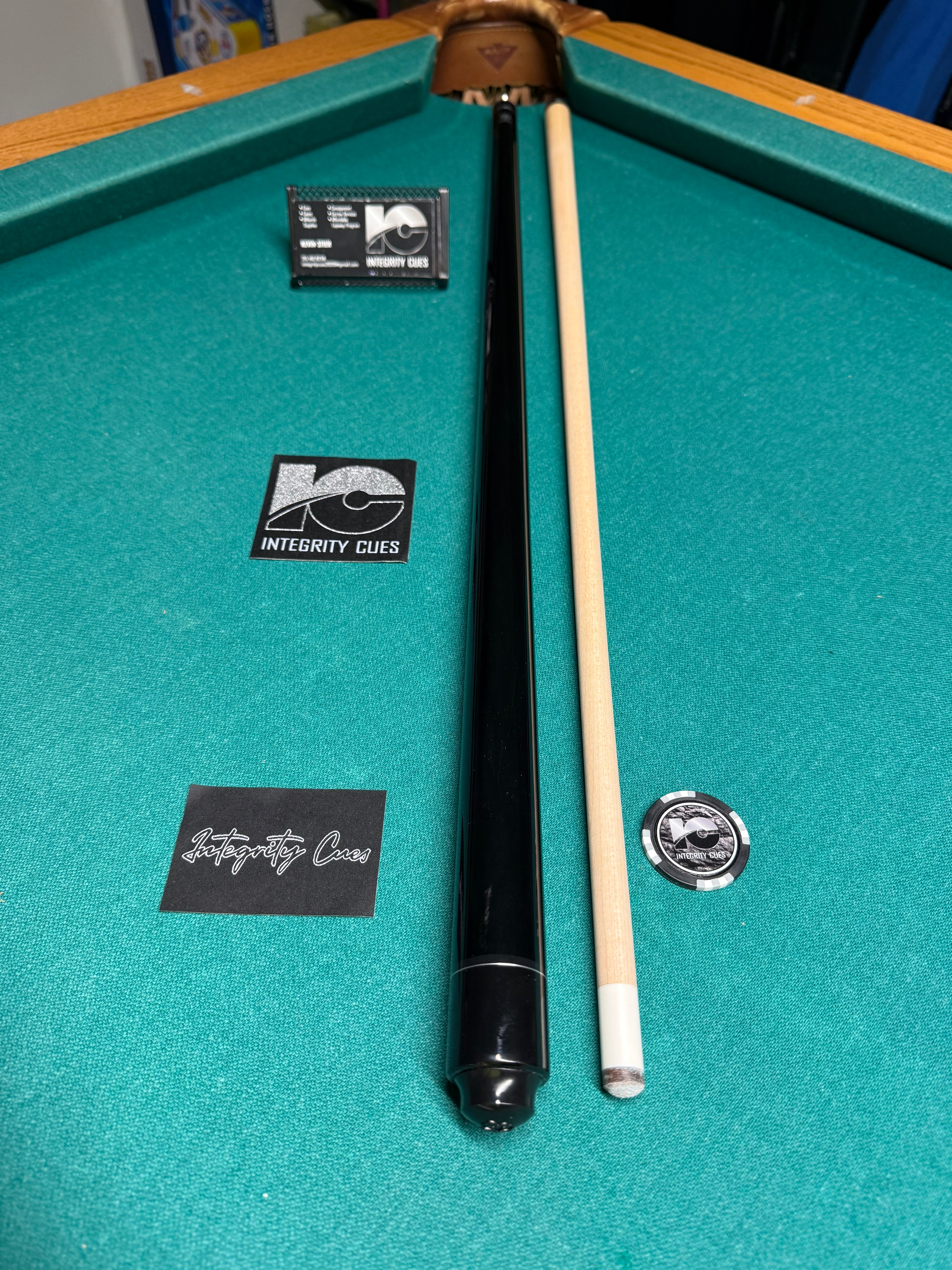 McDermott LUCKY Wrapless Cues