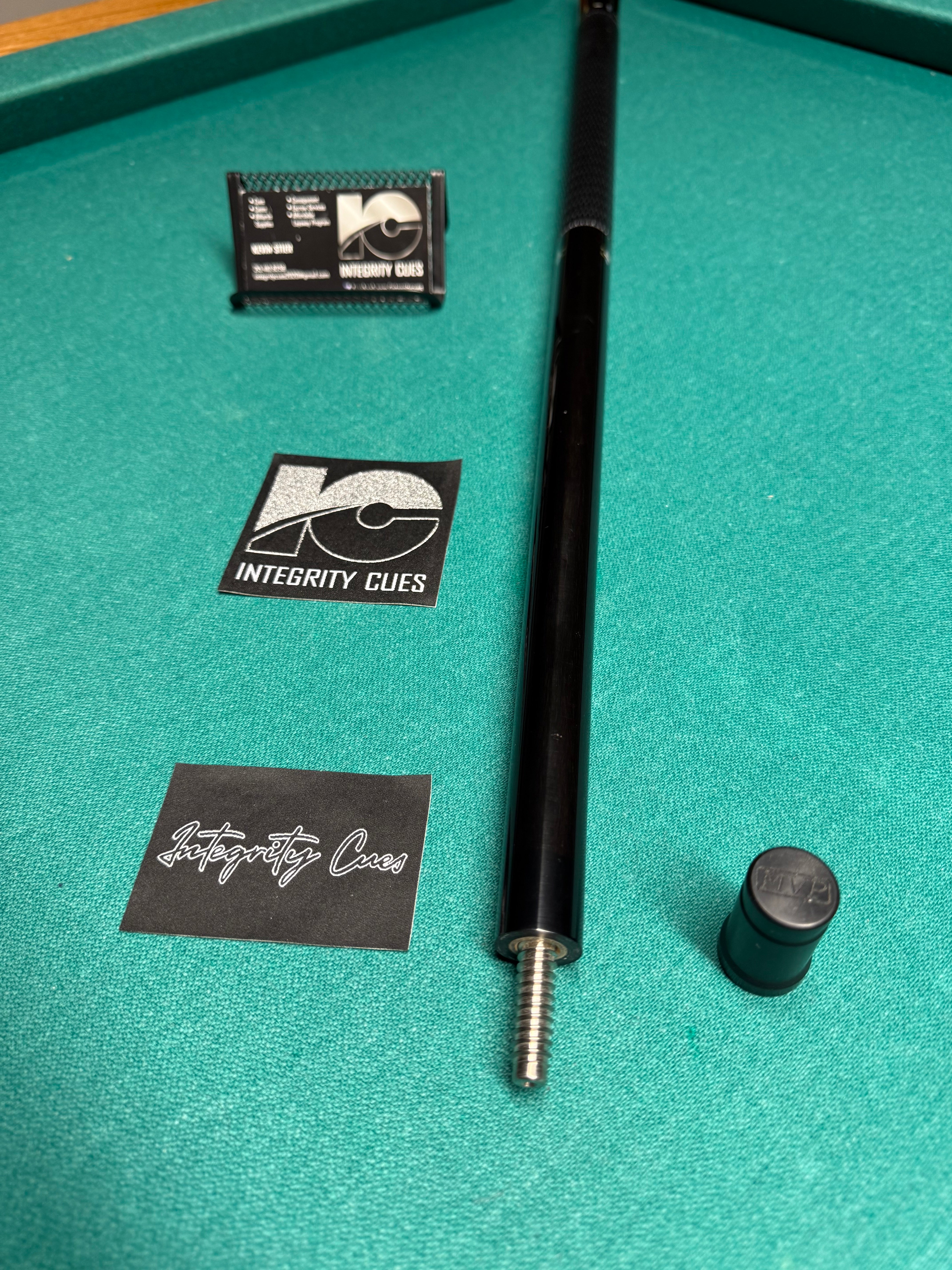 Kelly Peterson MVP Cues Butt ONLY Preowned