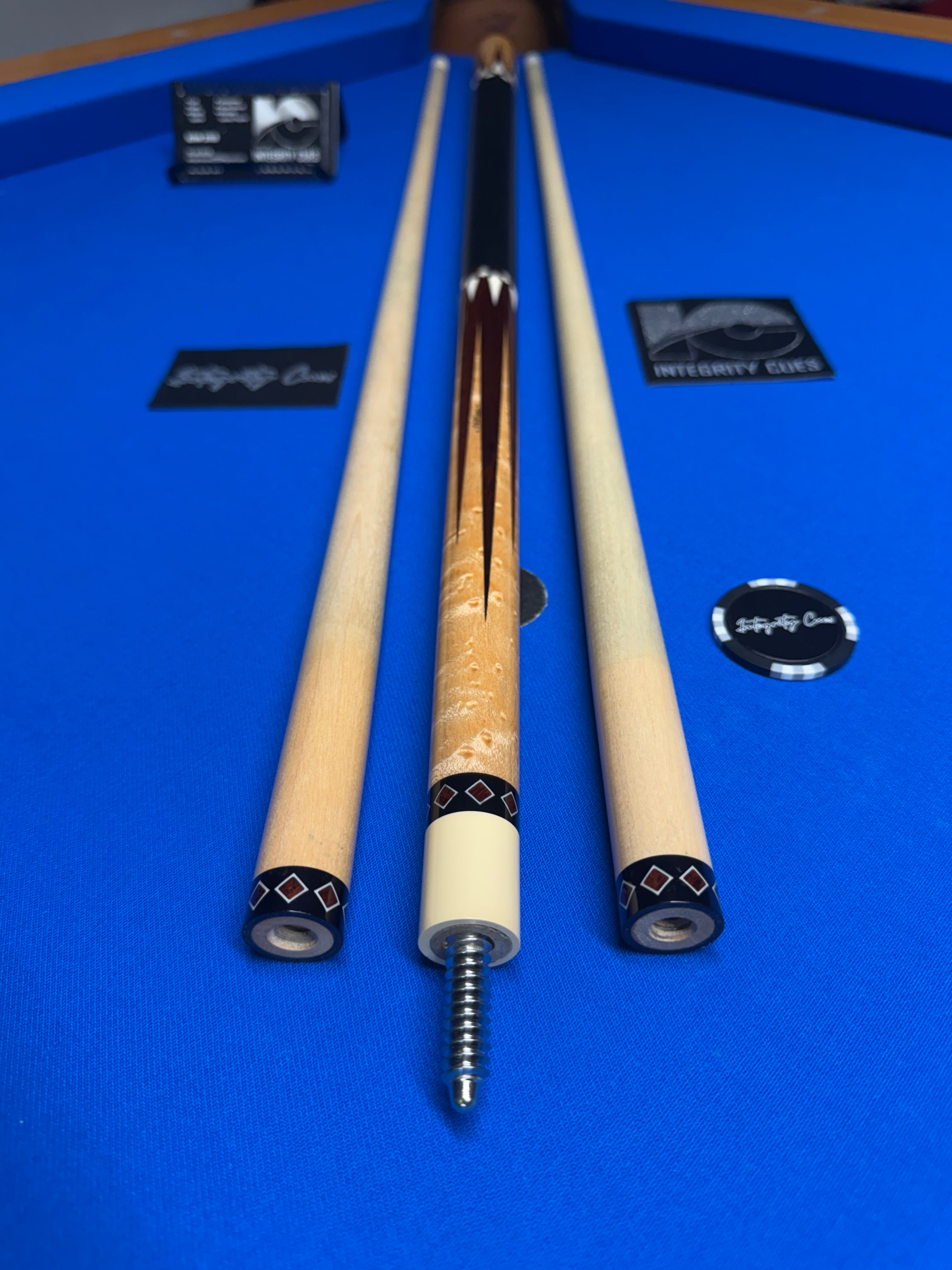 ~Phillippi 16 Point Snakewood and Maple Custom Cue