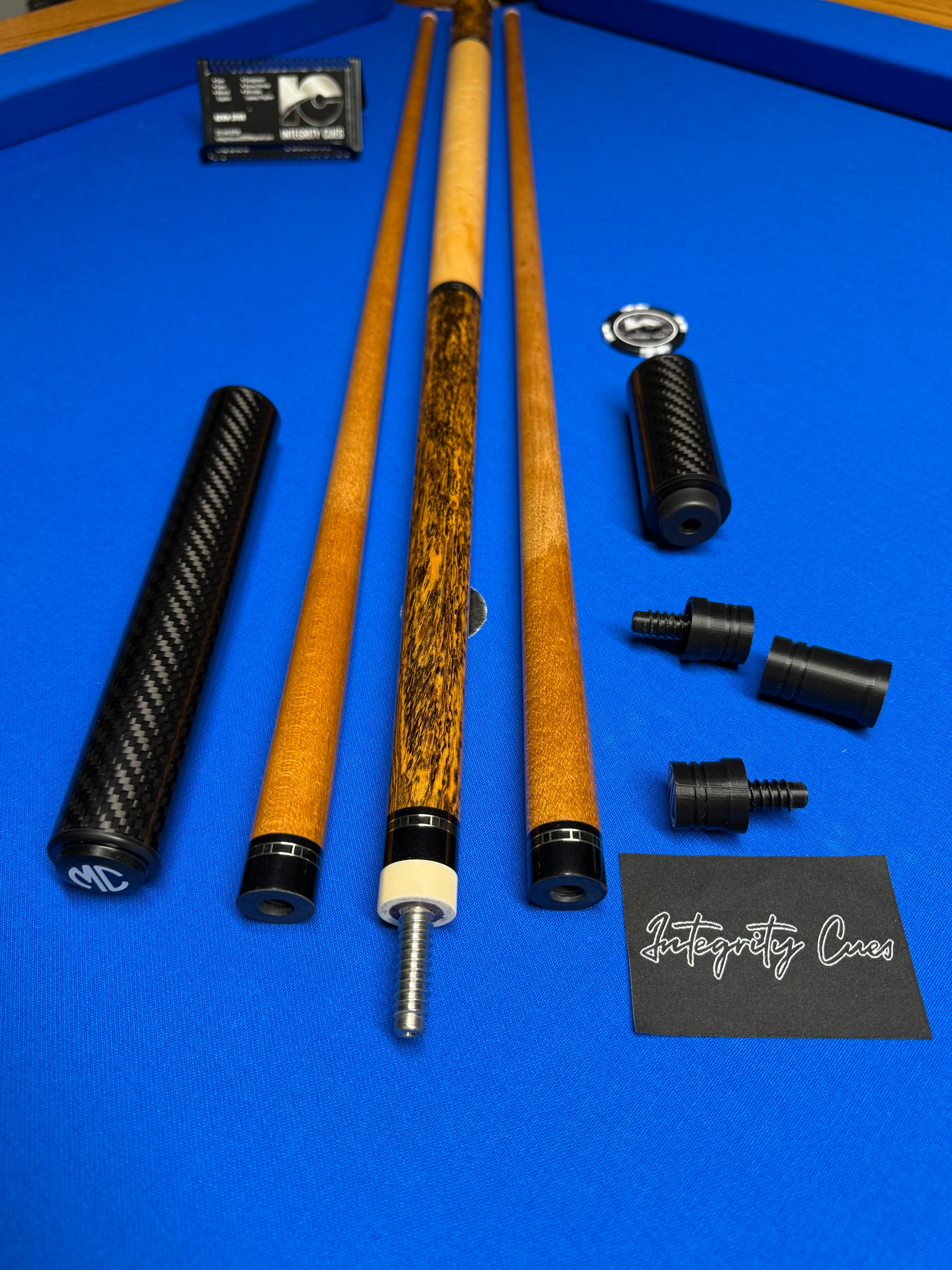 MC Custom Cues Wrapless Bocote and Maple W (2) Keilwood Shafts and (2) Extension