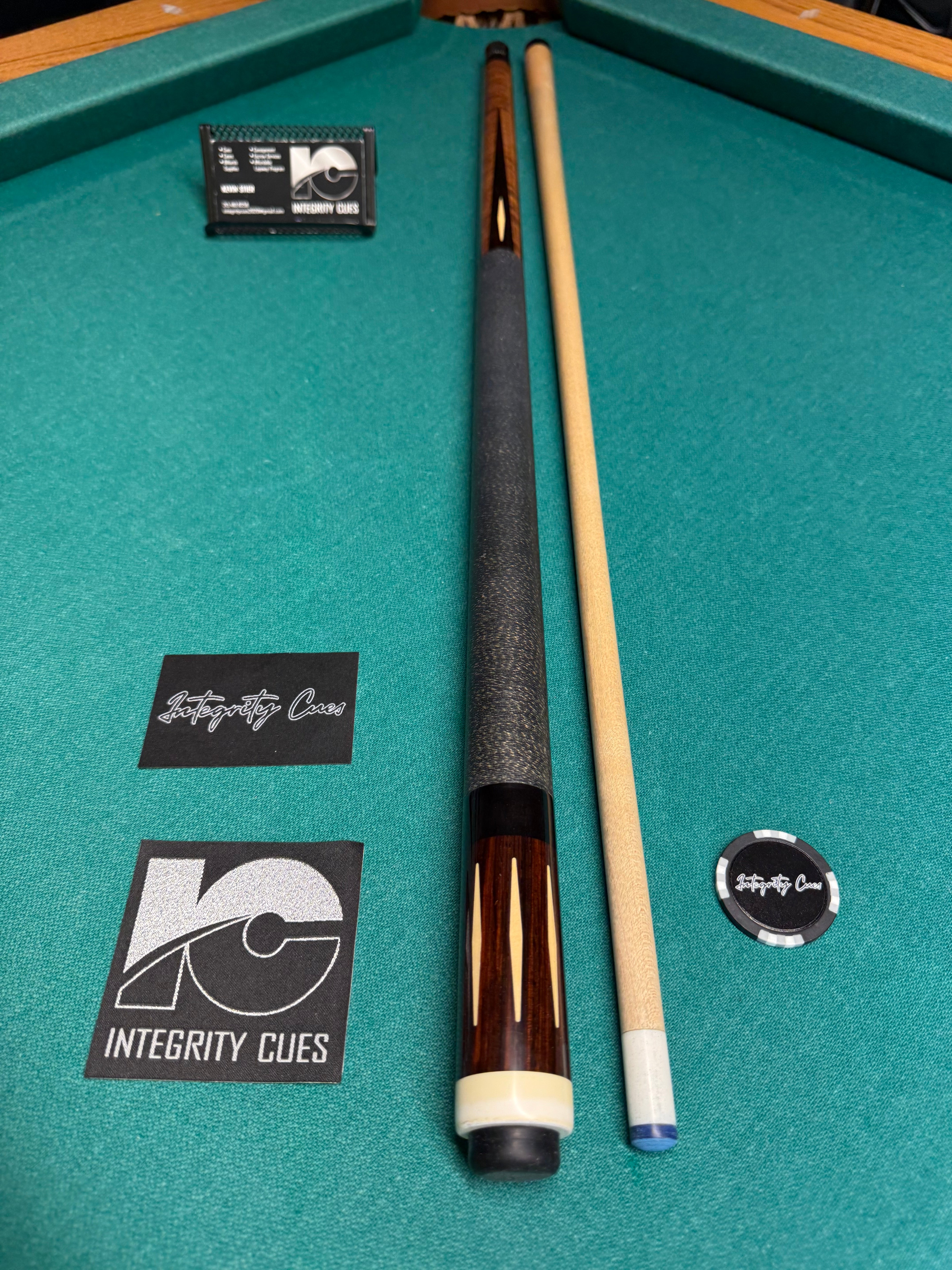 Joss Cue 4 Point Preowned