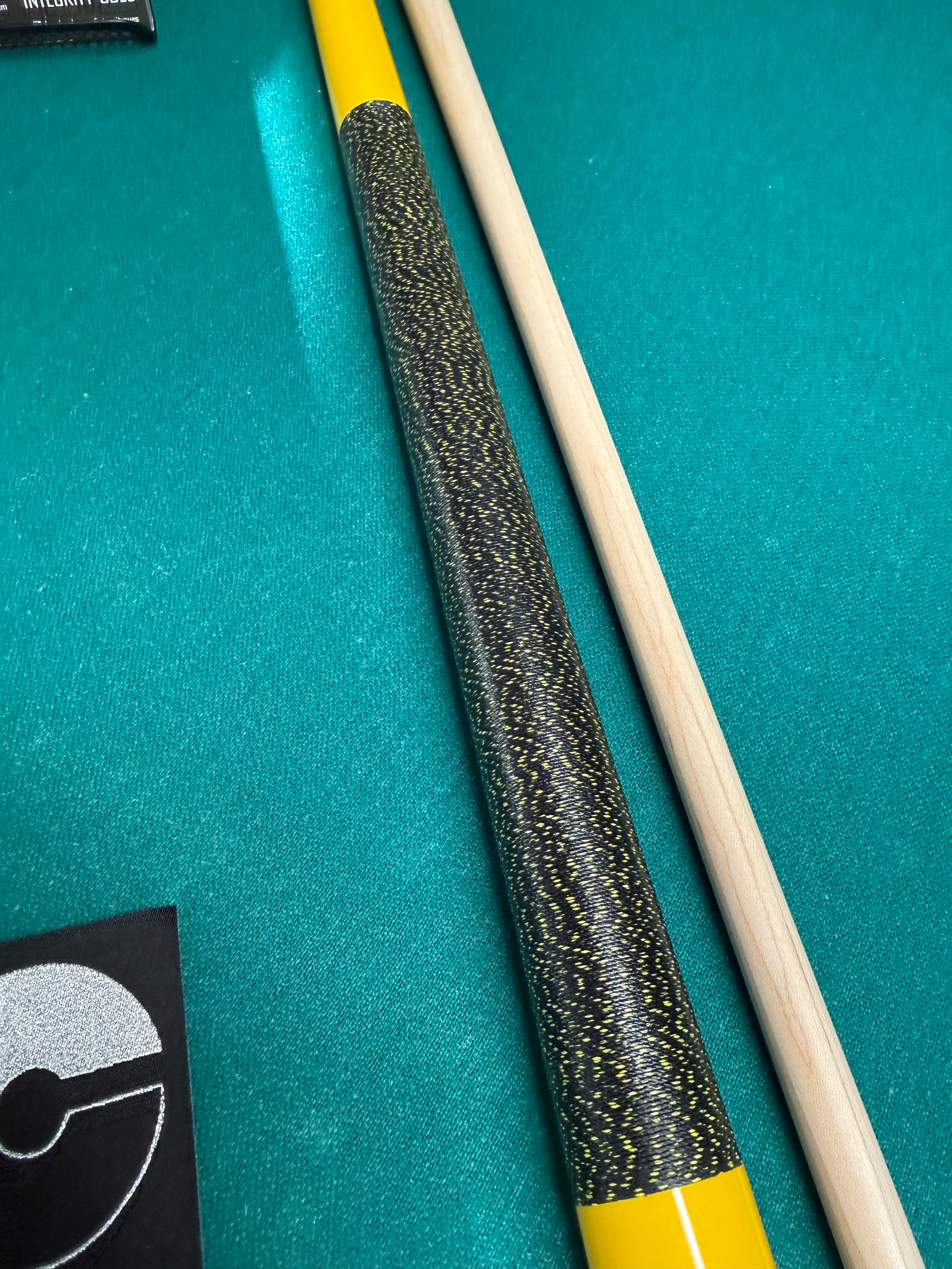 Valhalla Garage Series Cue In Yellow