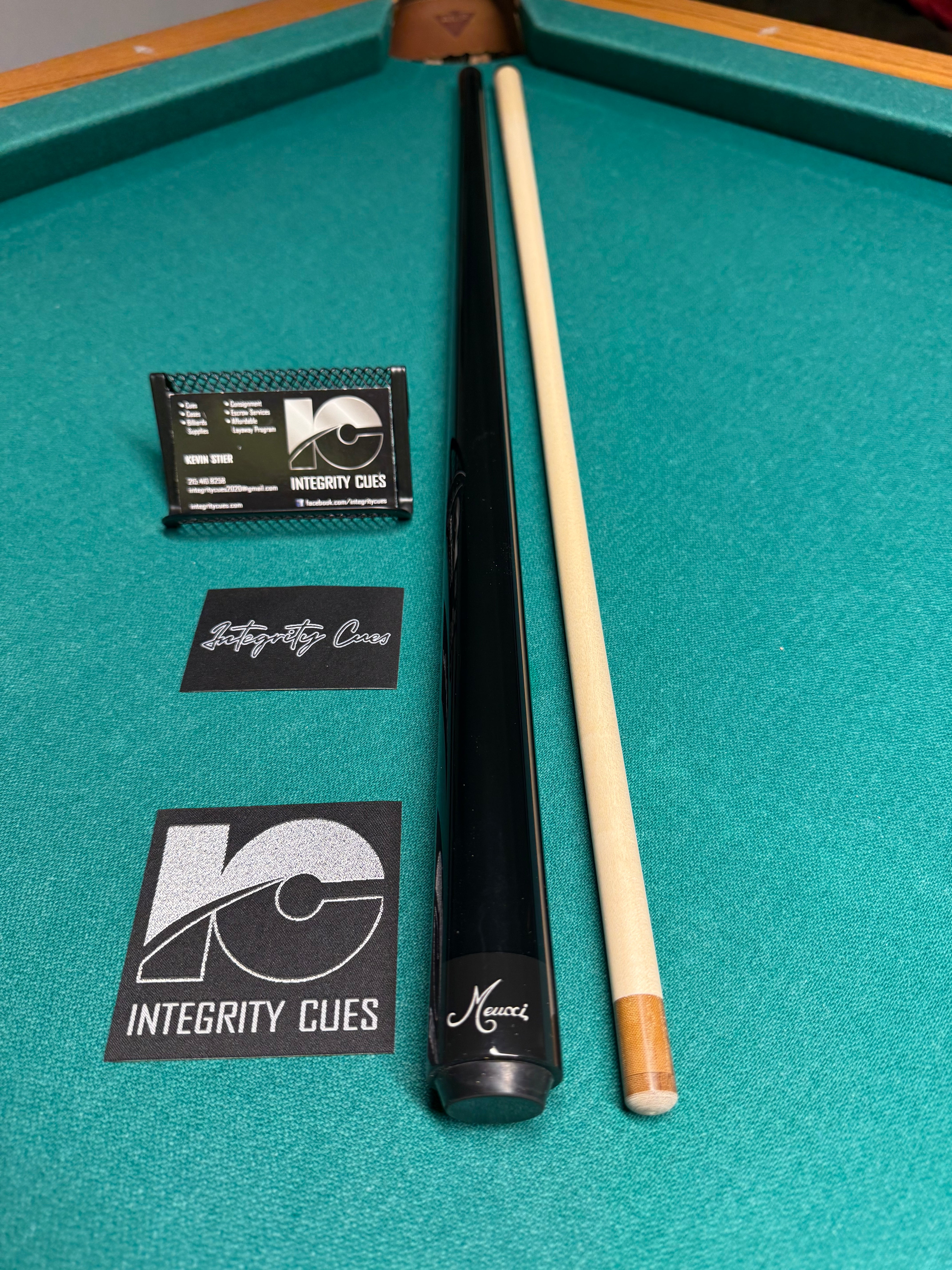 Brand Meucci Break Cues