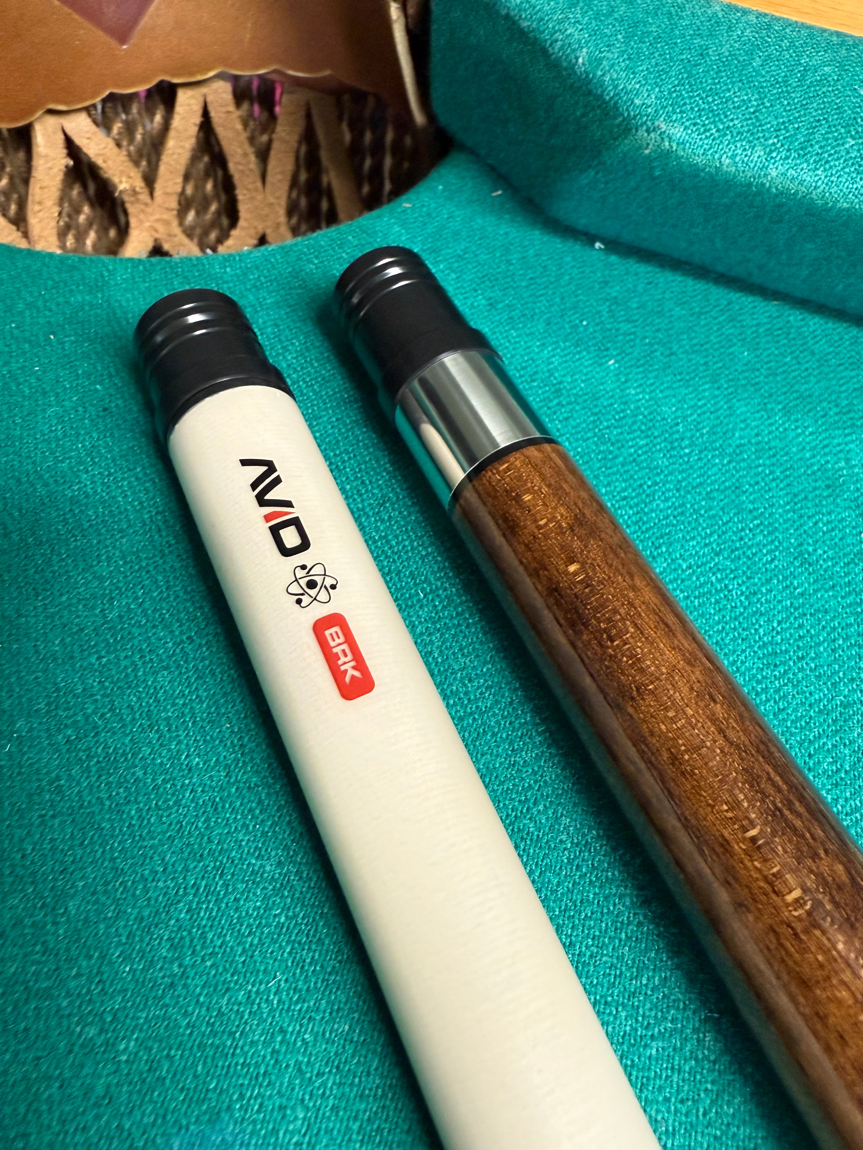 Cuetec Avid Surge Brown Break Cue