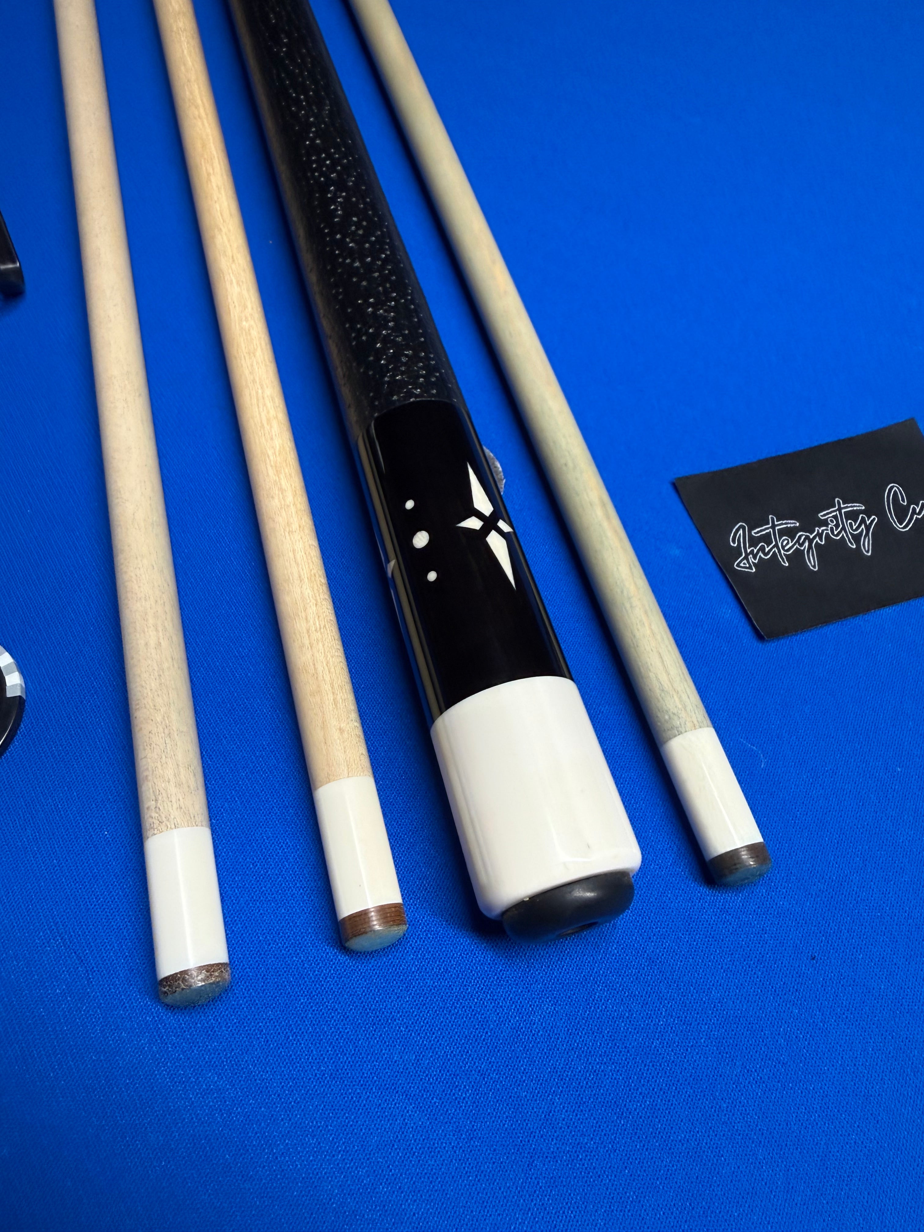 James White ‘06 Preowned Big Pin Custom W 3 Shafts