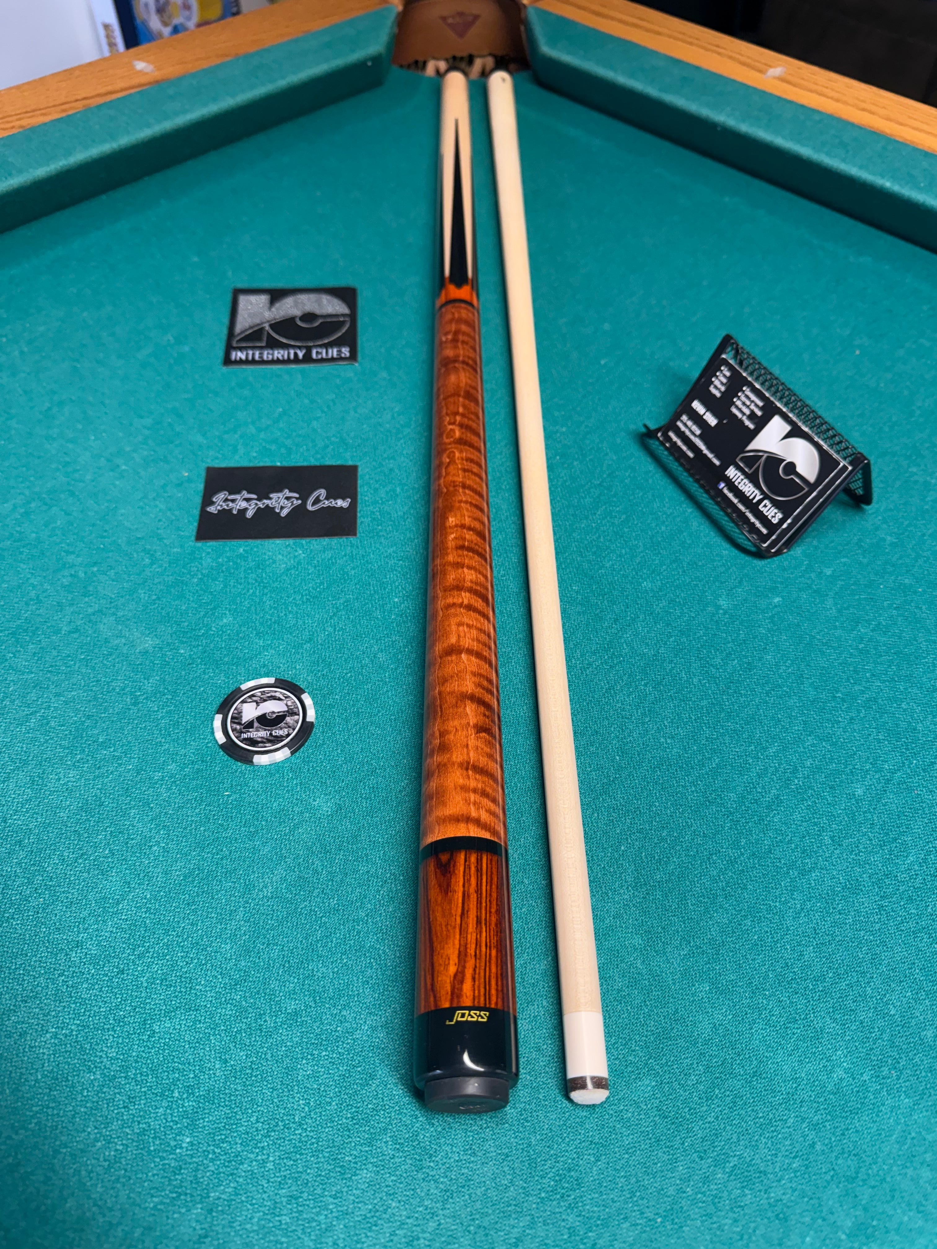 Joss Wrapless Hustler