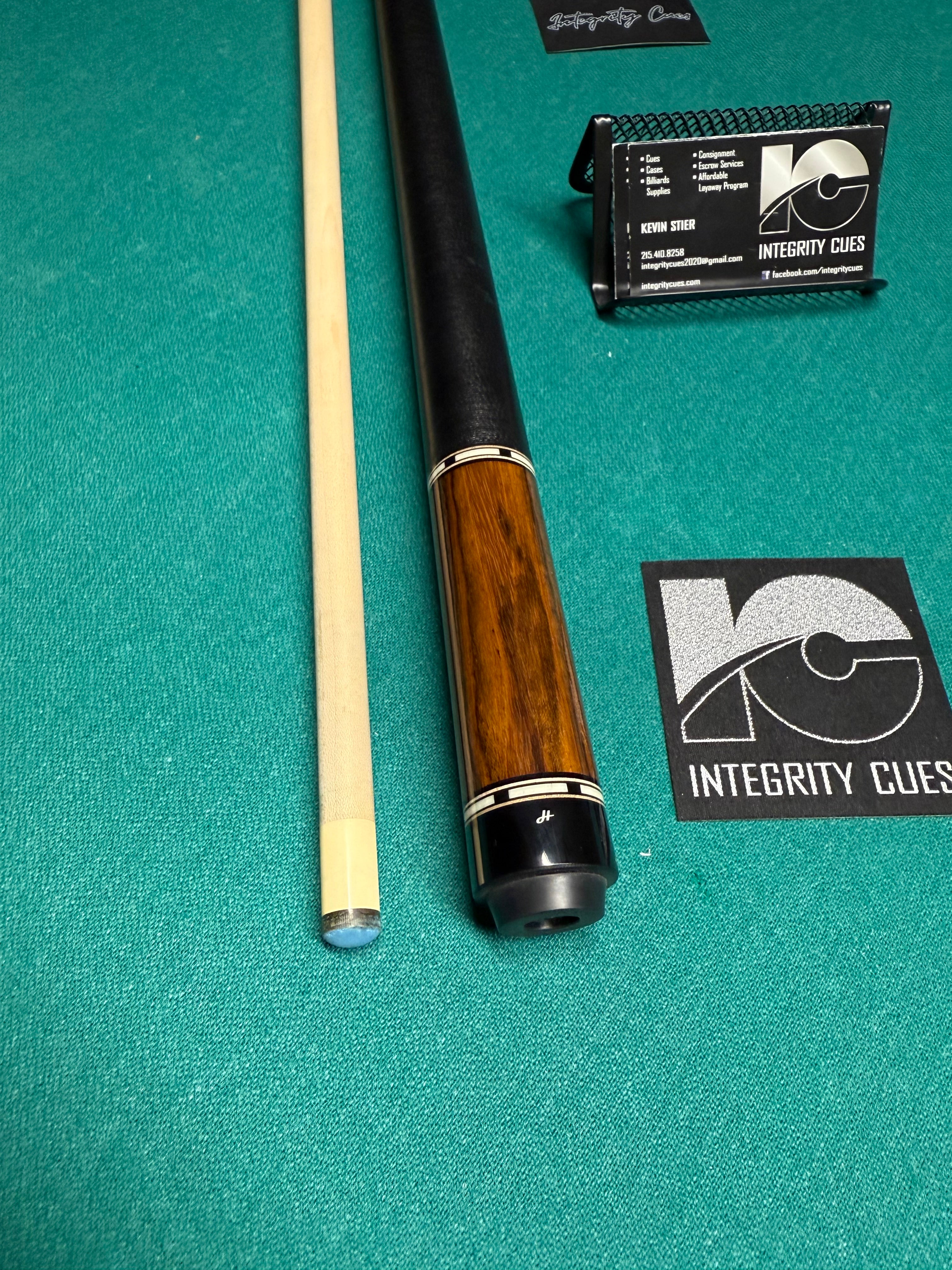 How Cue Cocobolo Preowned