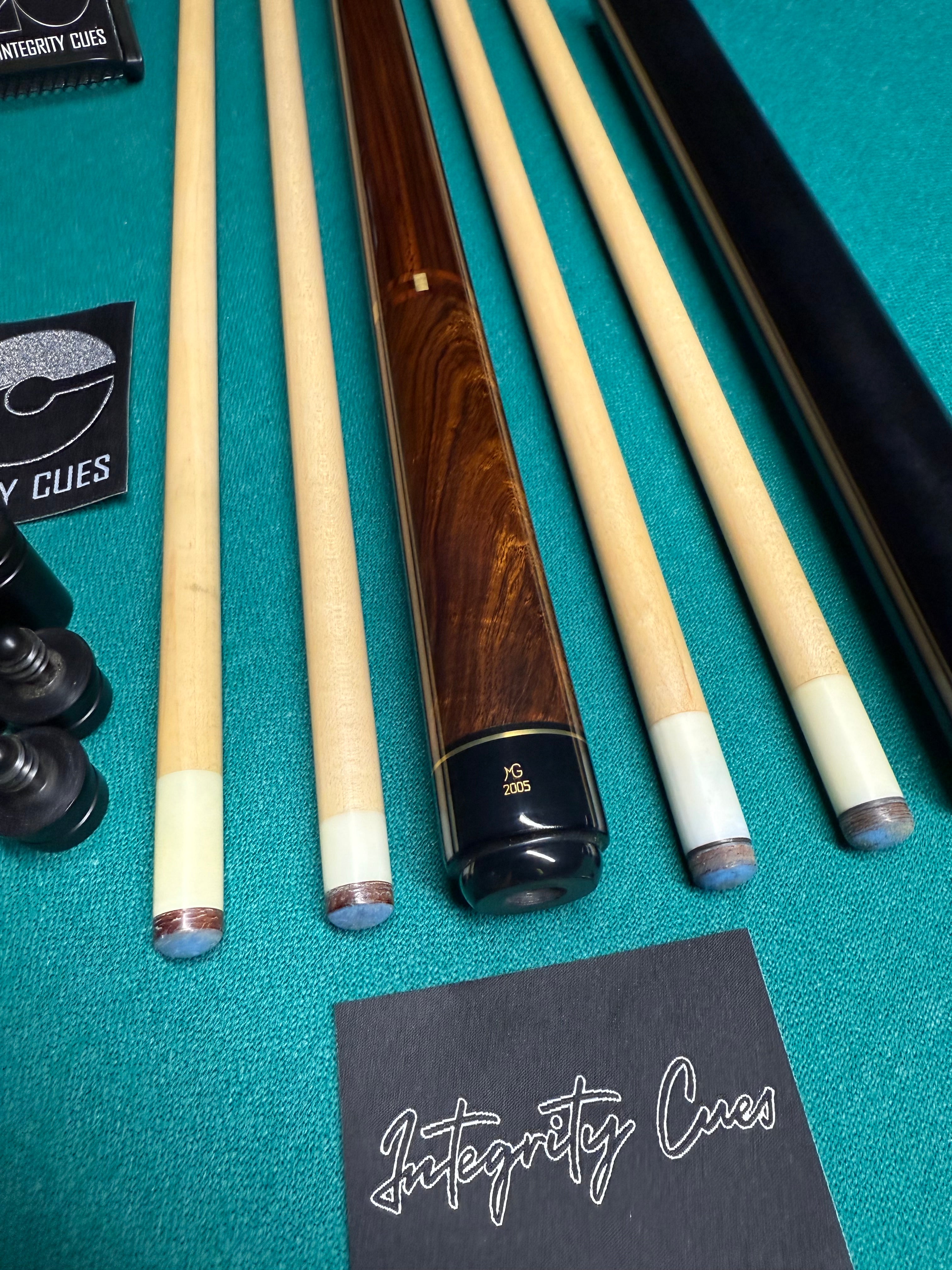 Mike Gulyassy Wrapless W 4 Shafts and an Extension