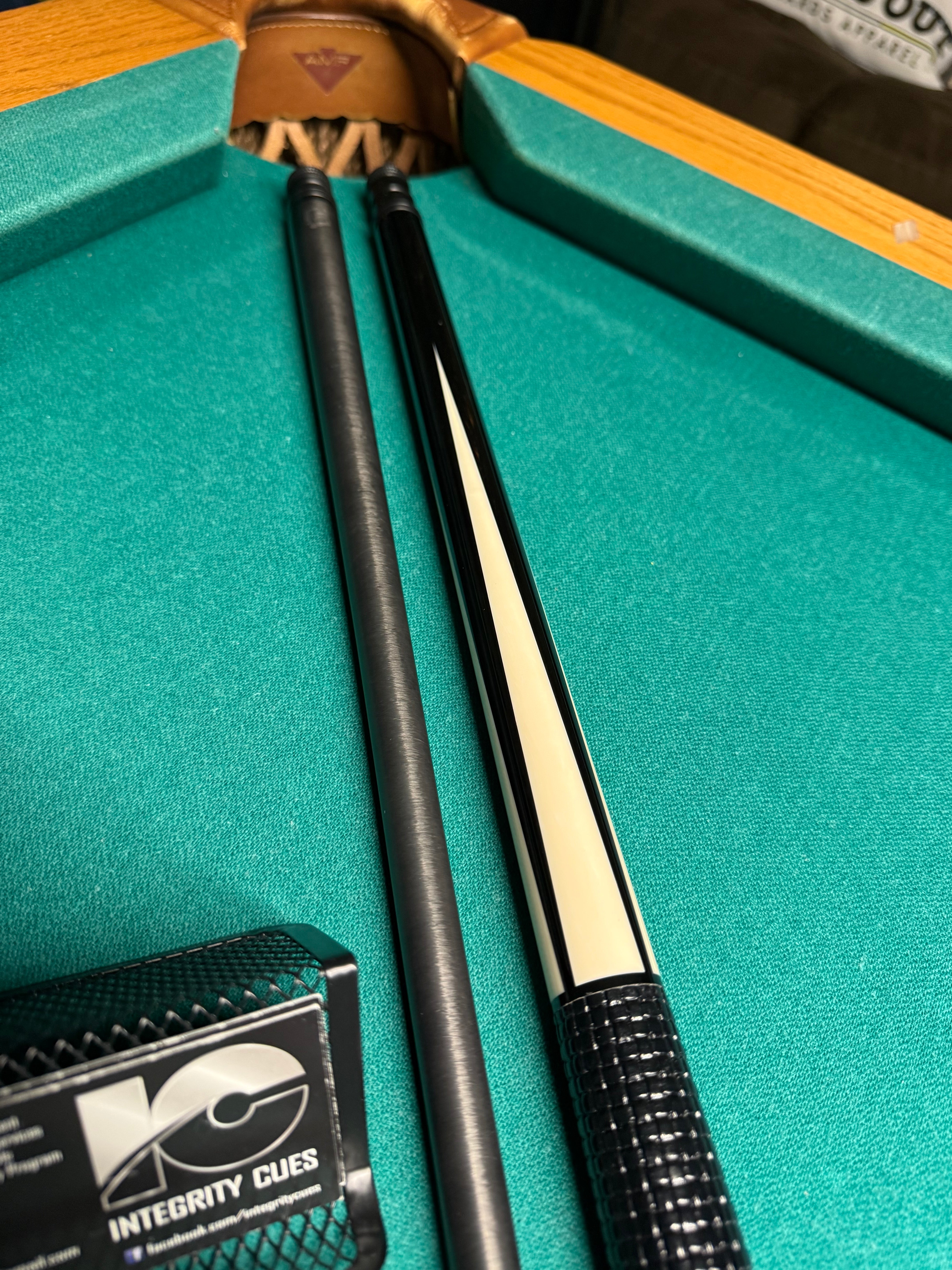 Tiger Products TUX-2W New W Fortis 12.5 LD Carbon Shaft