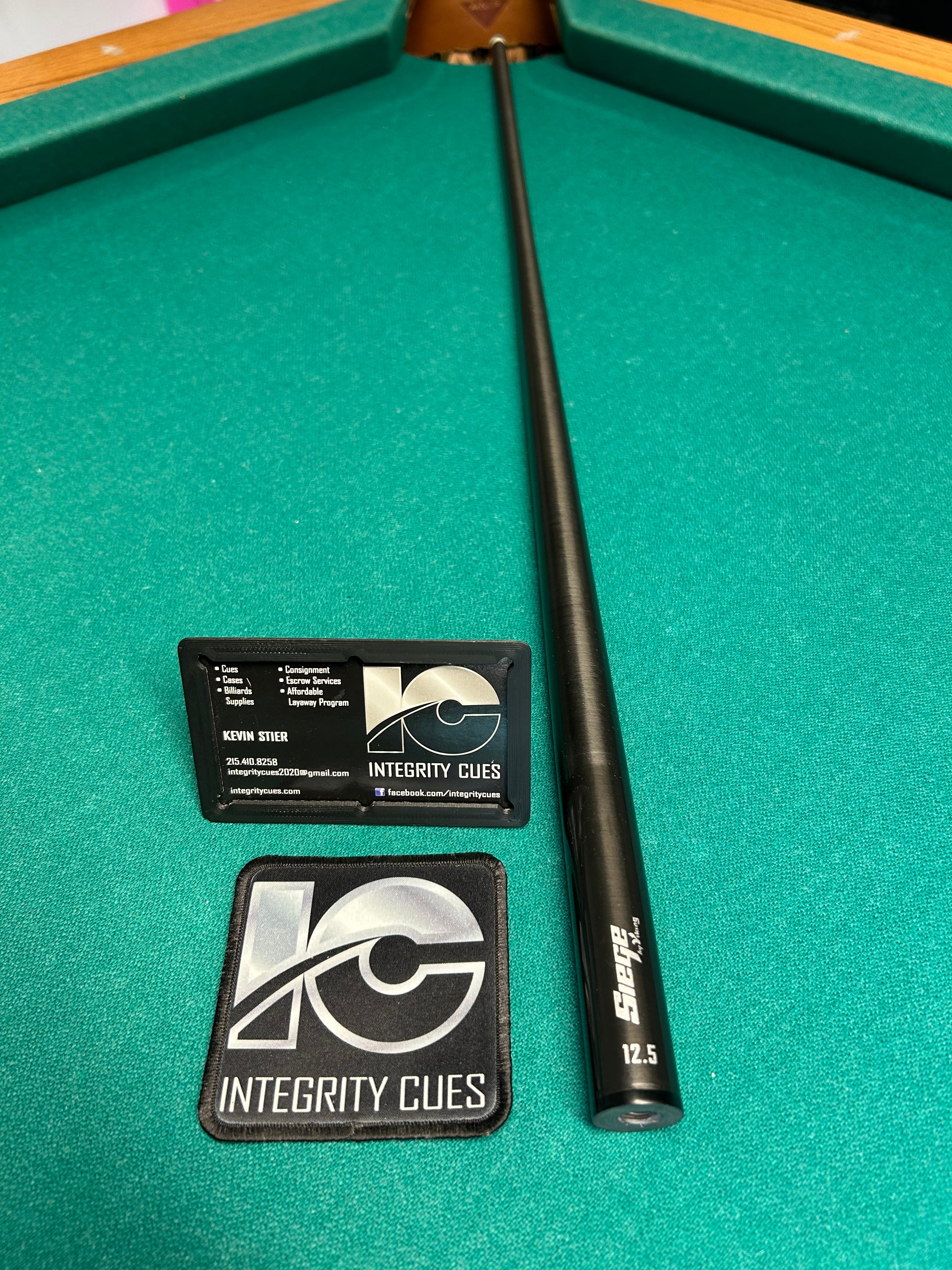Preowned Viking Siege Carbon Shaft