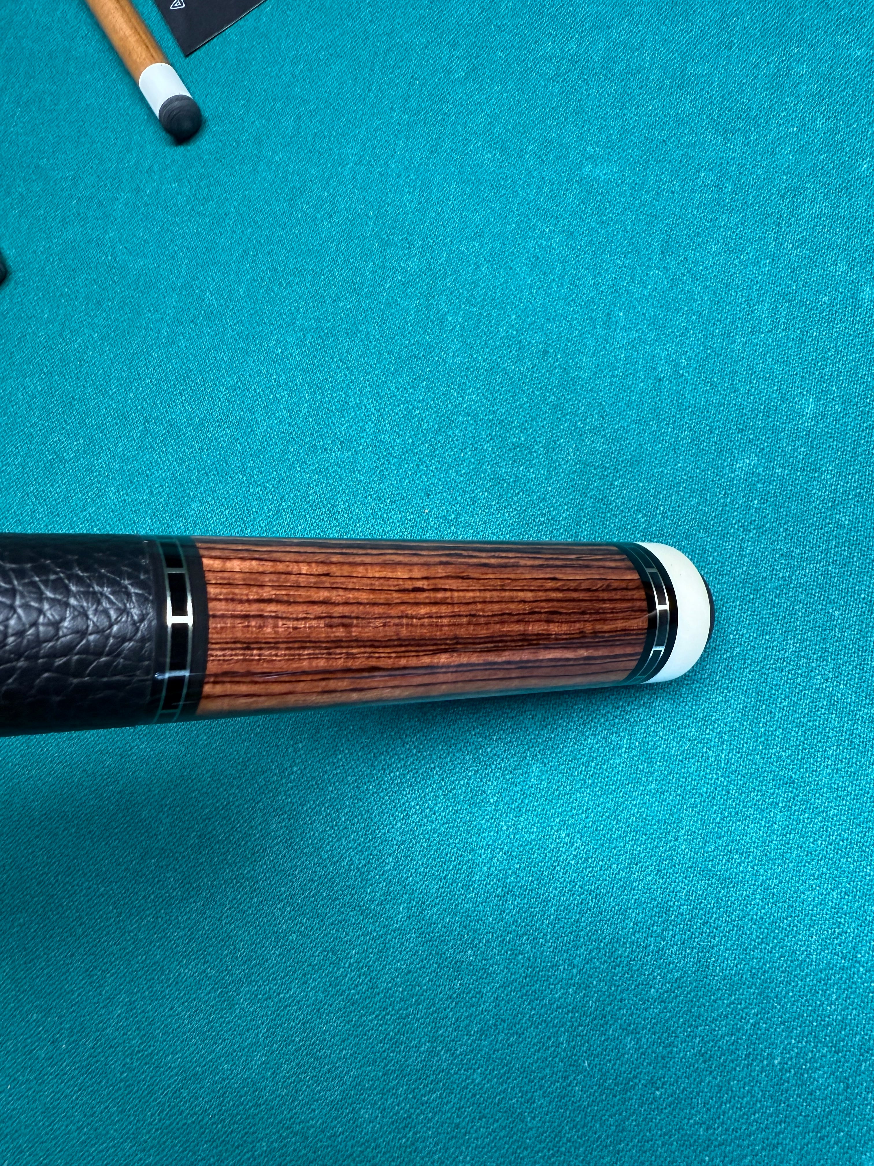 MC Custom Cues from the Carmeli Shop (Kingwood)