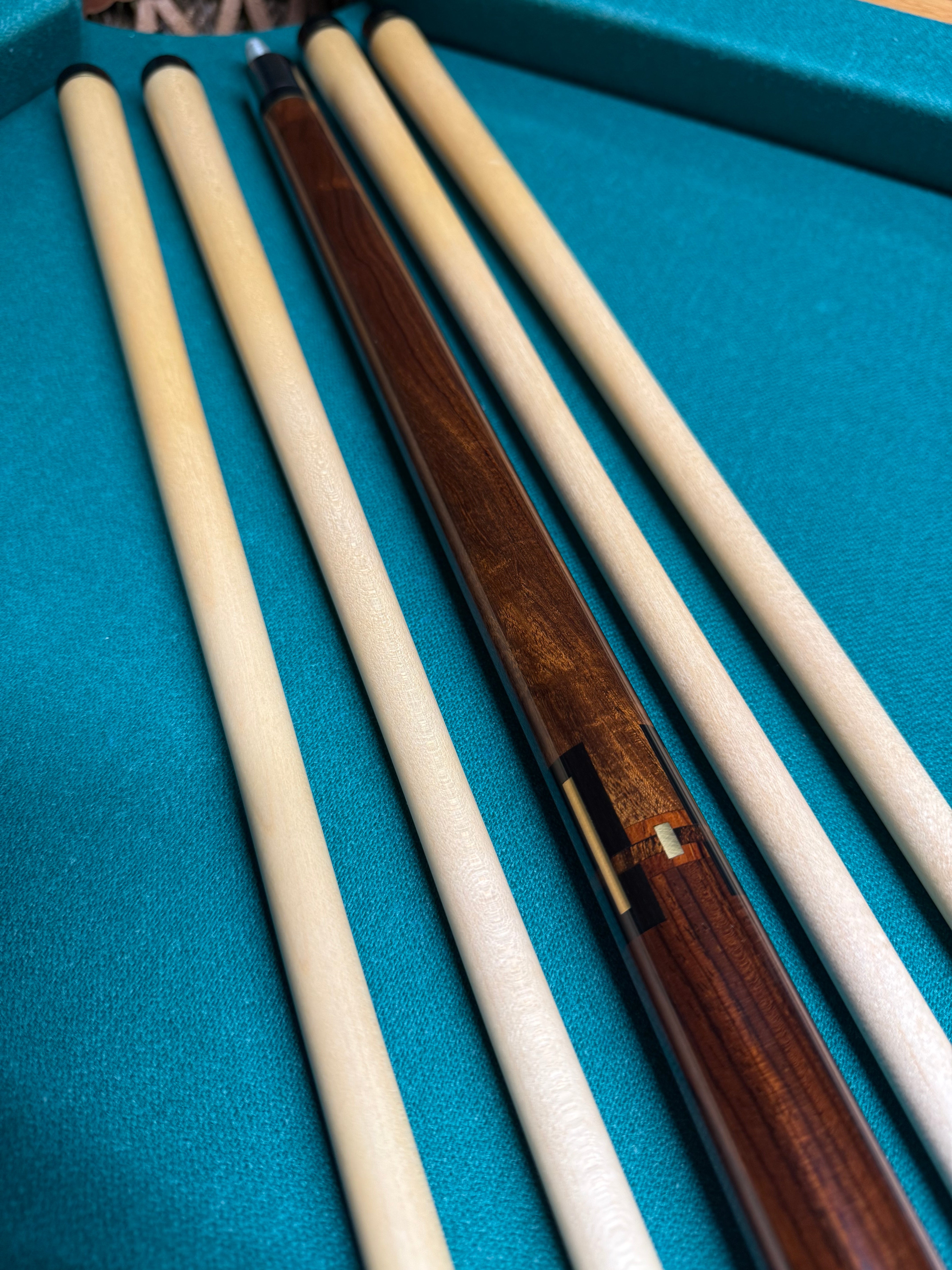 Mike Gulyassy Wrapless W 4 Shafts and an Extension