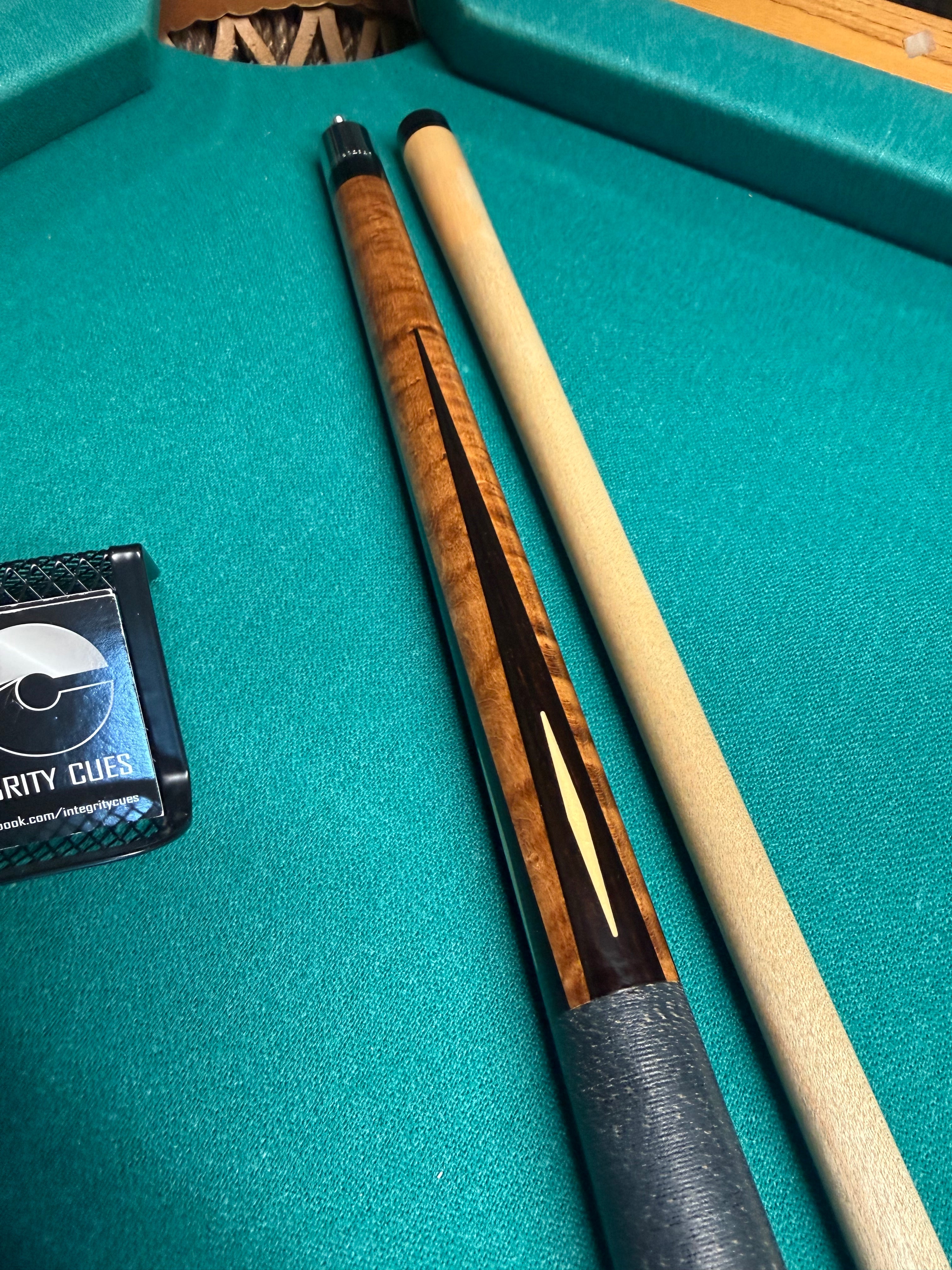 Joss Cue 4 Point Preowned