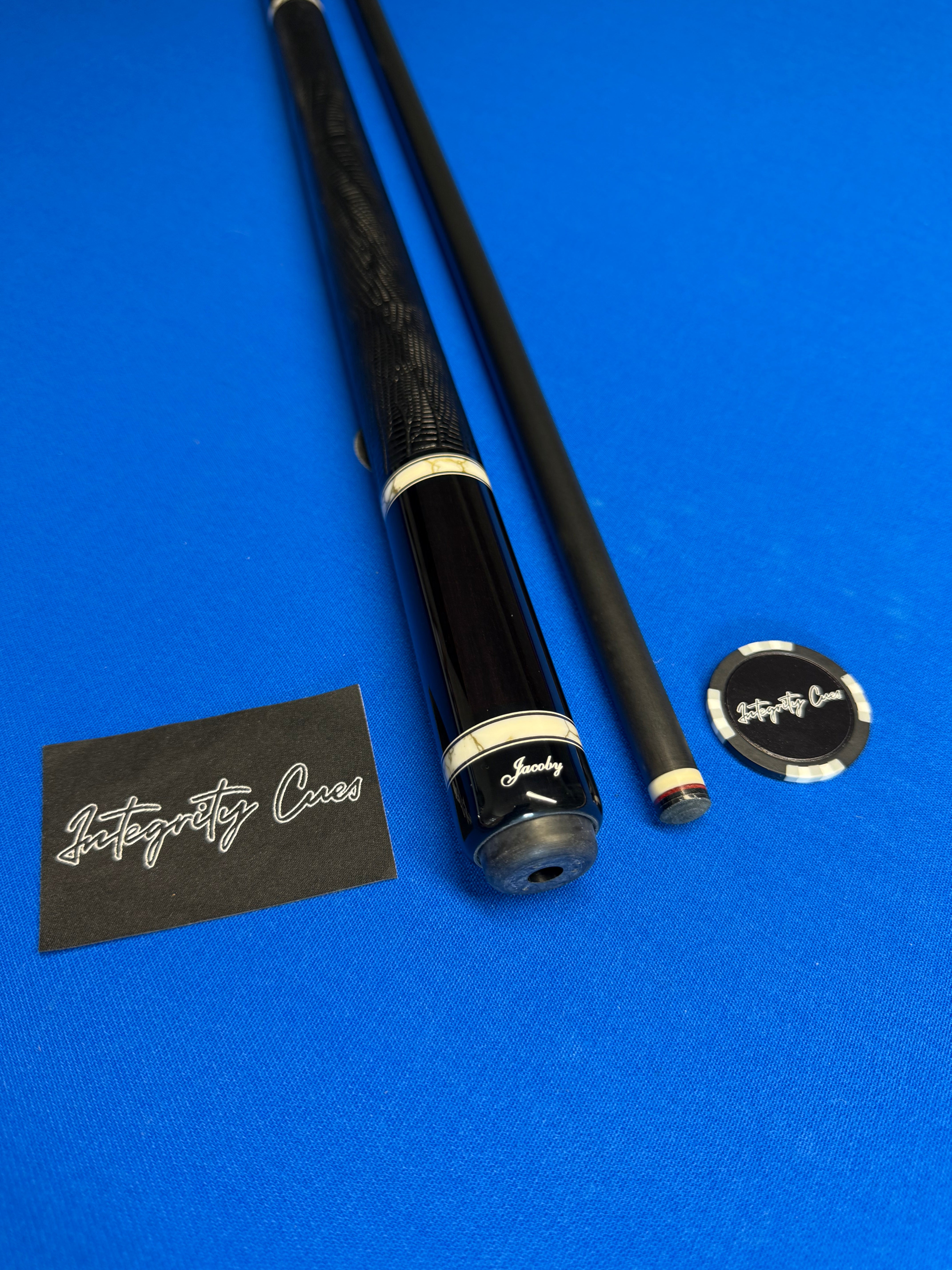 Jacoby Cue Ebony W V5 Black Carbon Shaft