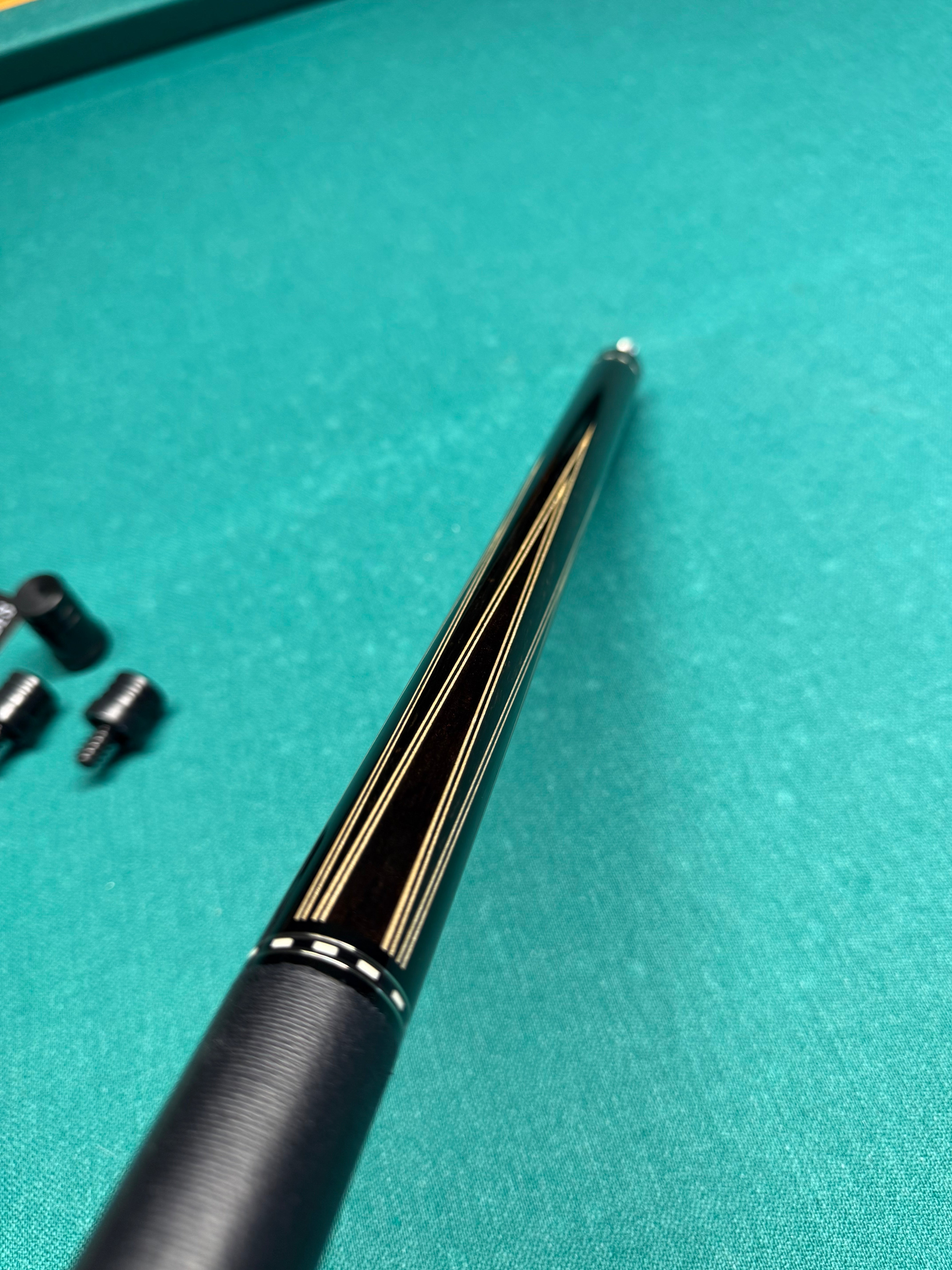 Ariel Carmeli 2018 Ebony on Ebony