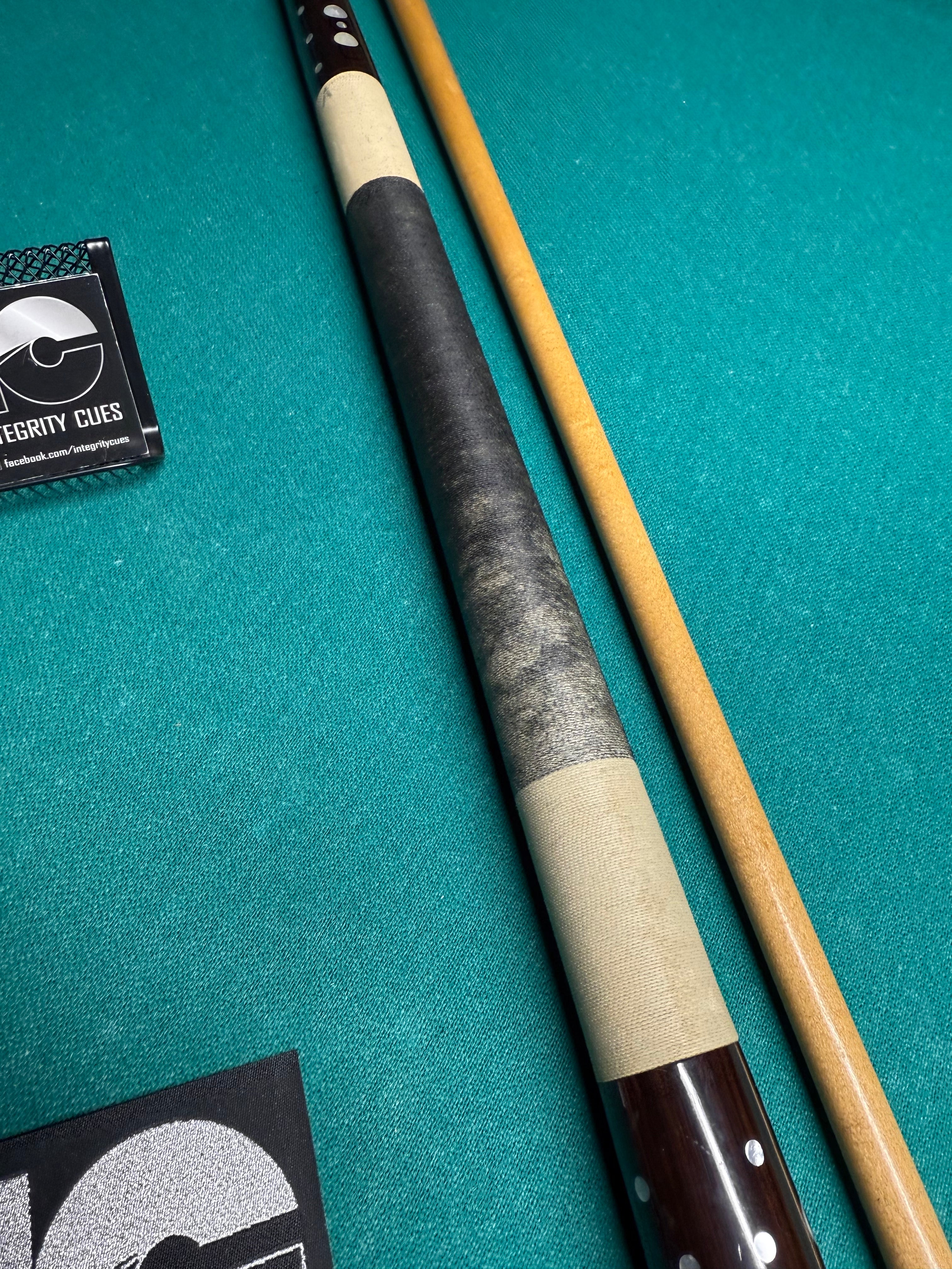 Adam AH-22 Project Cue