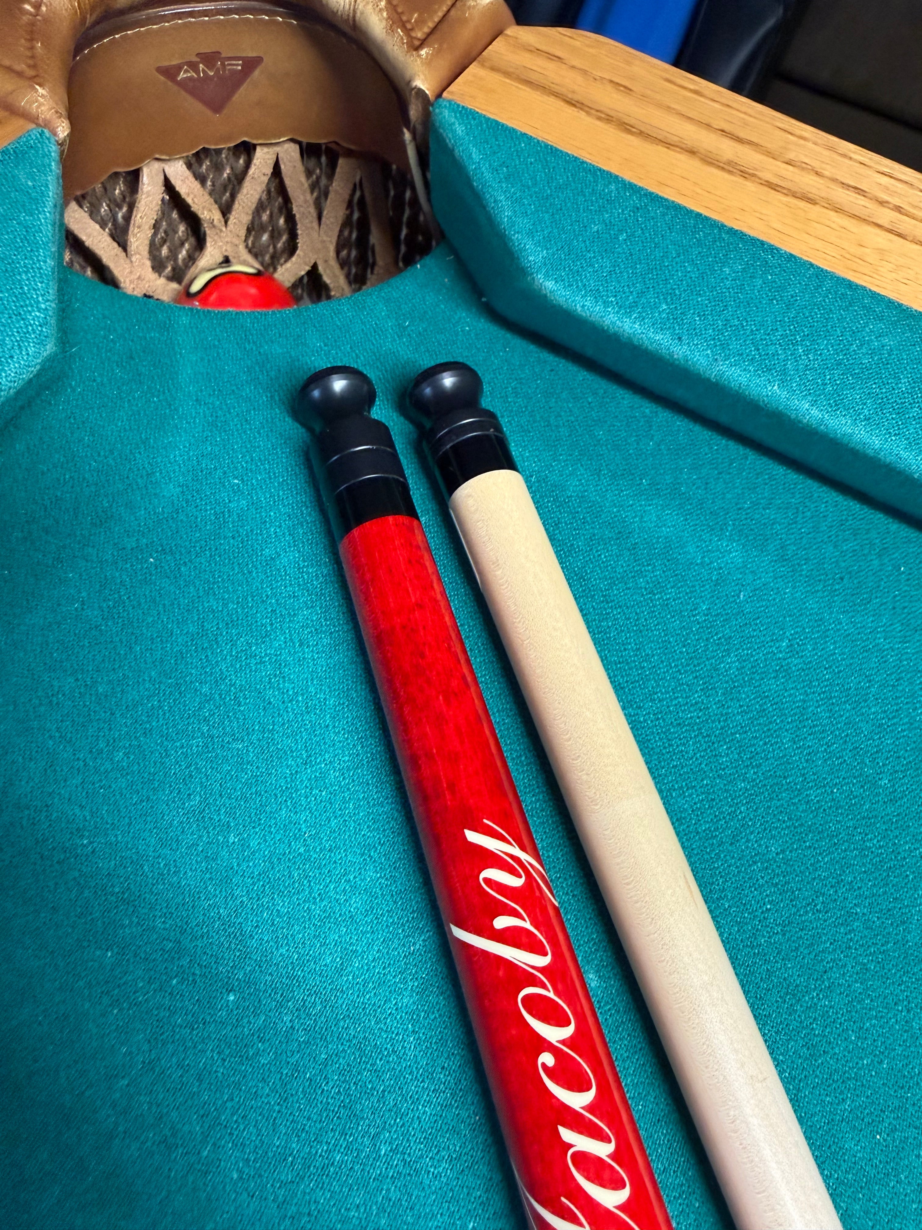 Jacoby MAG-1 Red Brand New Cue