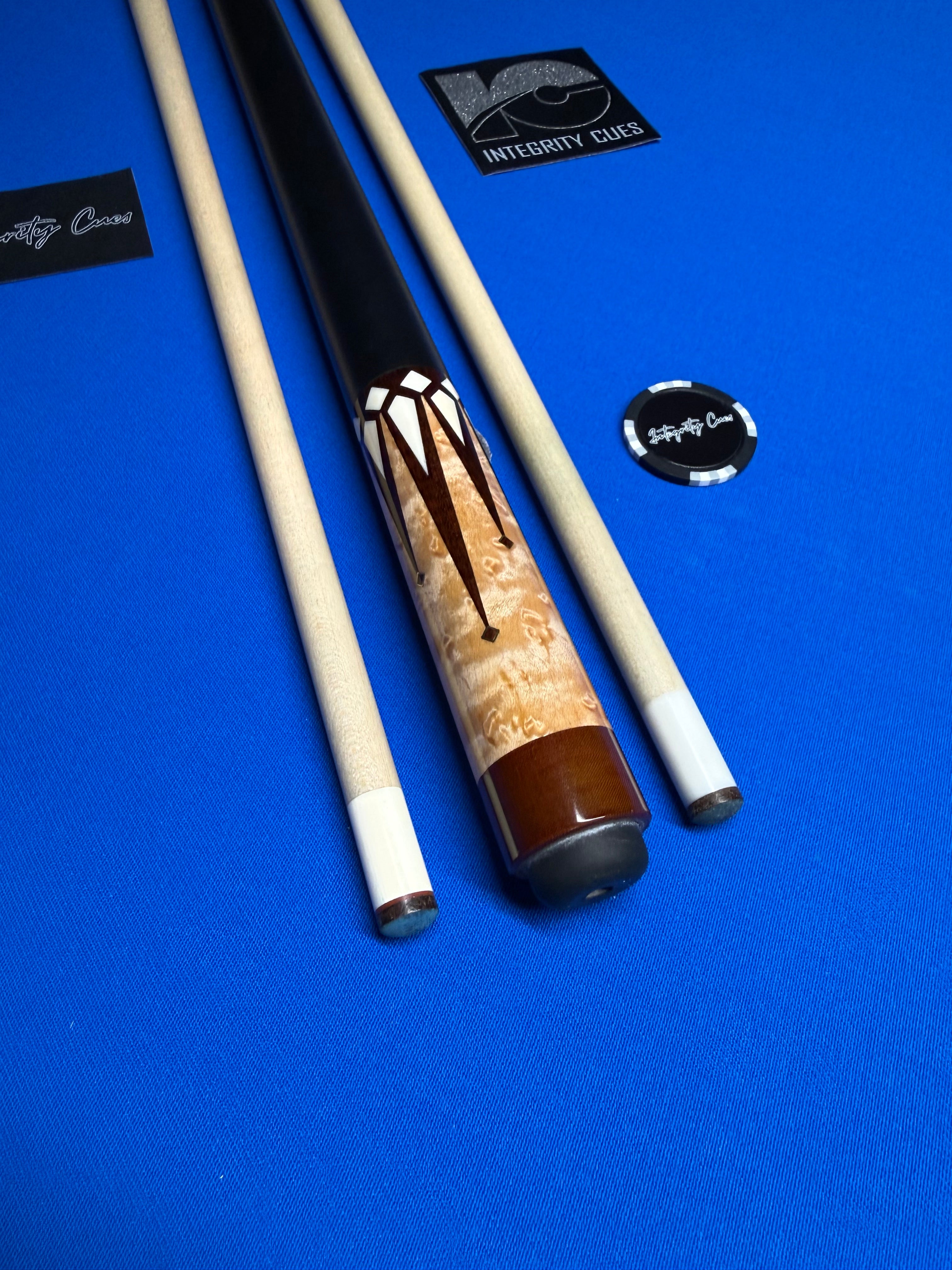 ~Phillippi 16 Point Snakewood and Maple Custom Cue