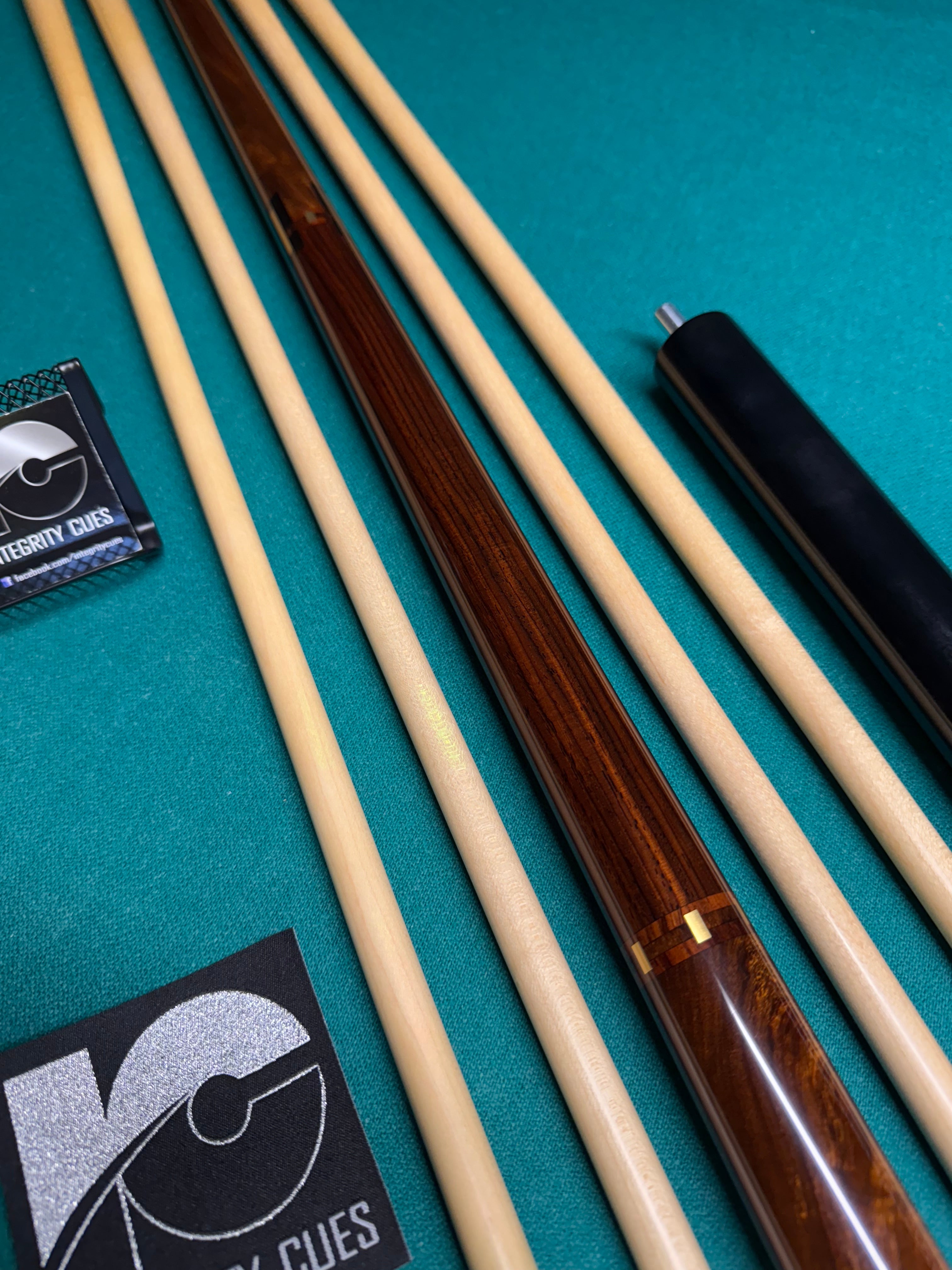 Mike Gulyassy Wrapless W 4 Shafts and an Extension
