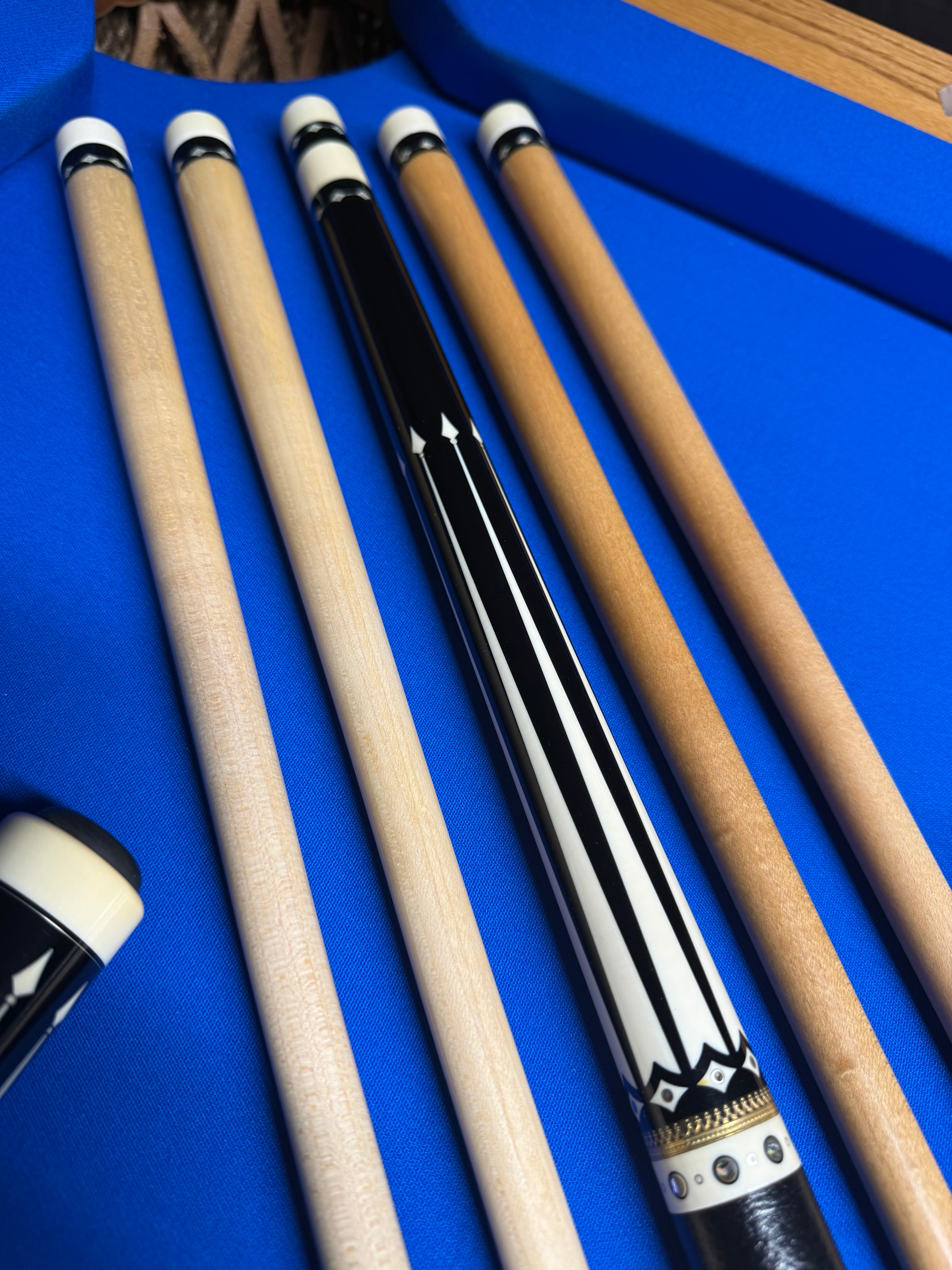 Bill McDaniel ⚫️⚪️⚫️ Masterpiece Custom W 4 Shafts