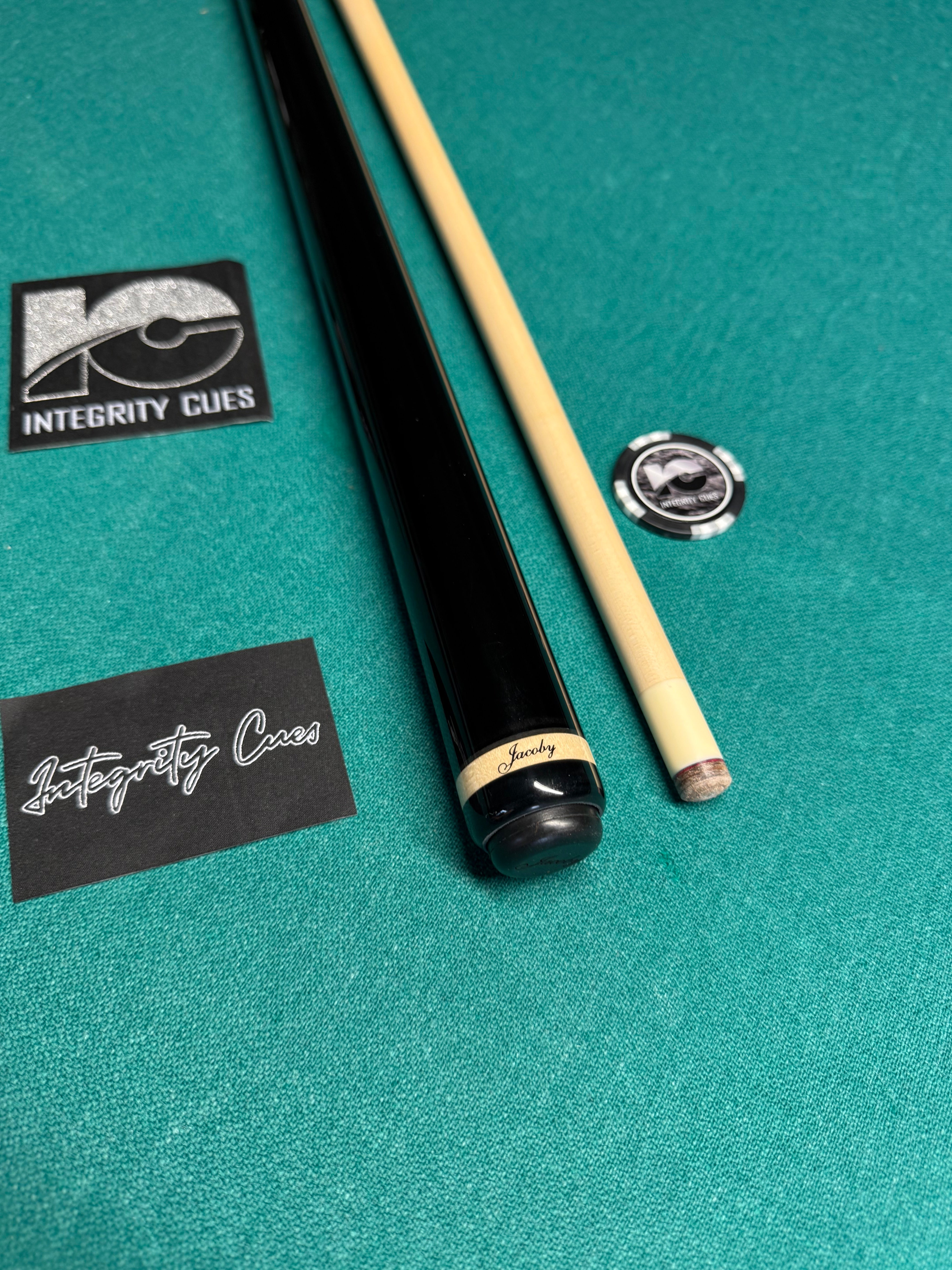 Jacoby MAG-1 Red Brand New Cue