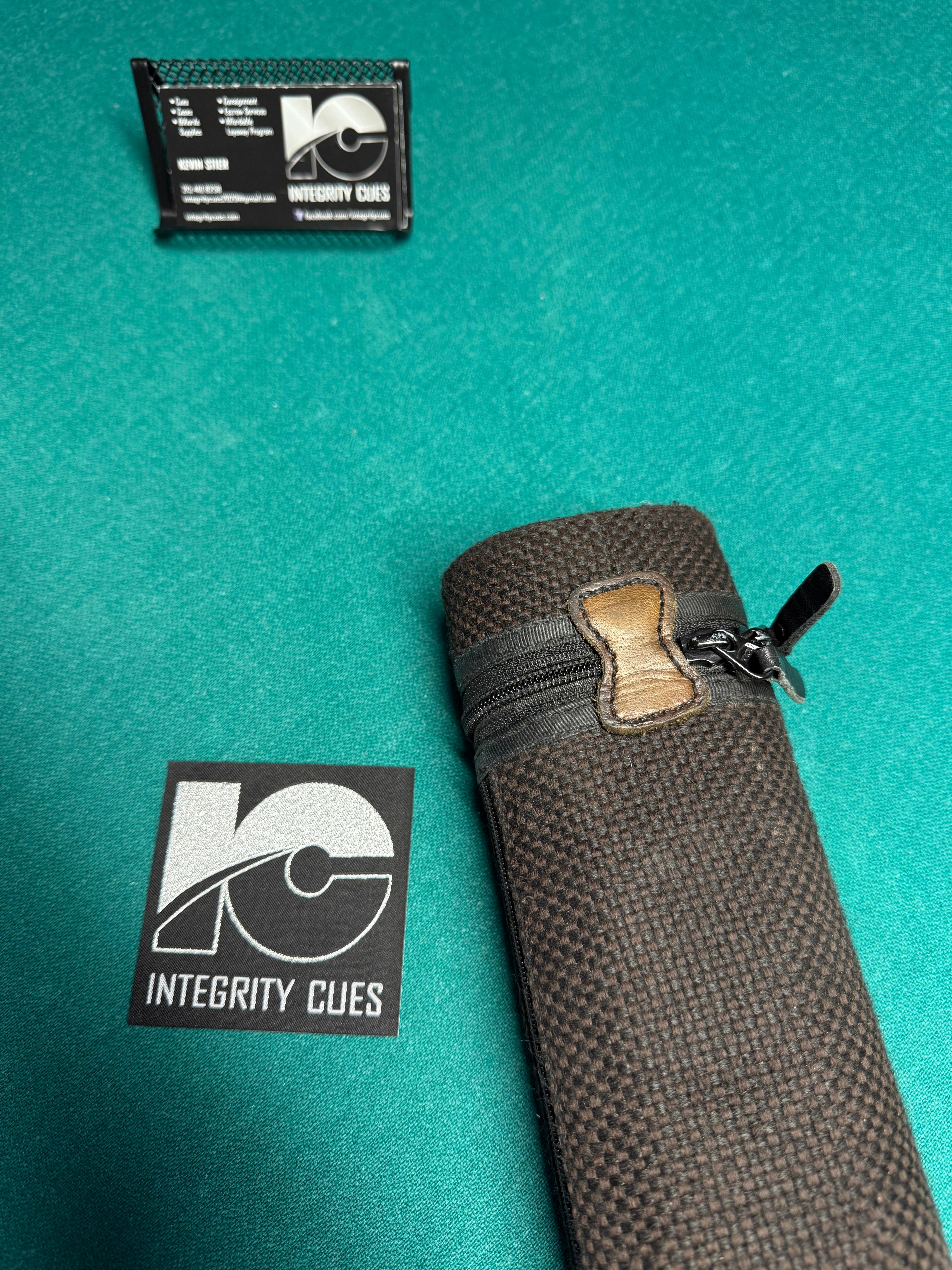 JB Tweed 1x2 Preowned Case