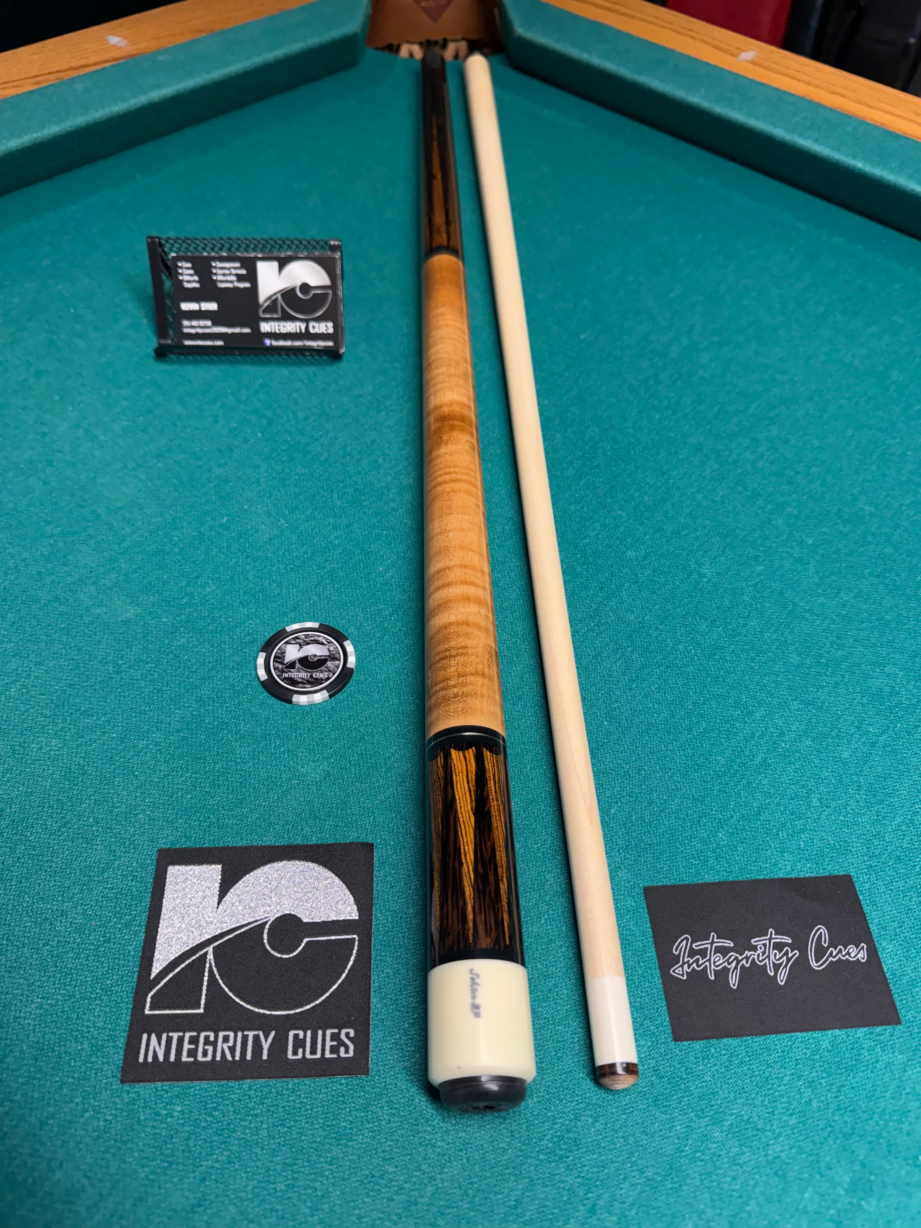 Schon SP2600-1 Black Palm and Bocote