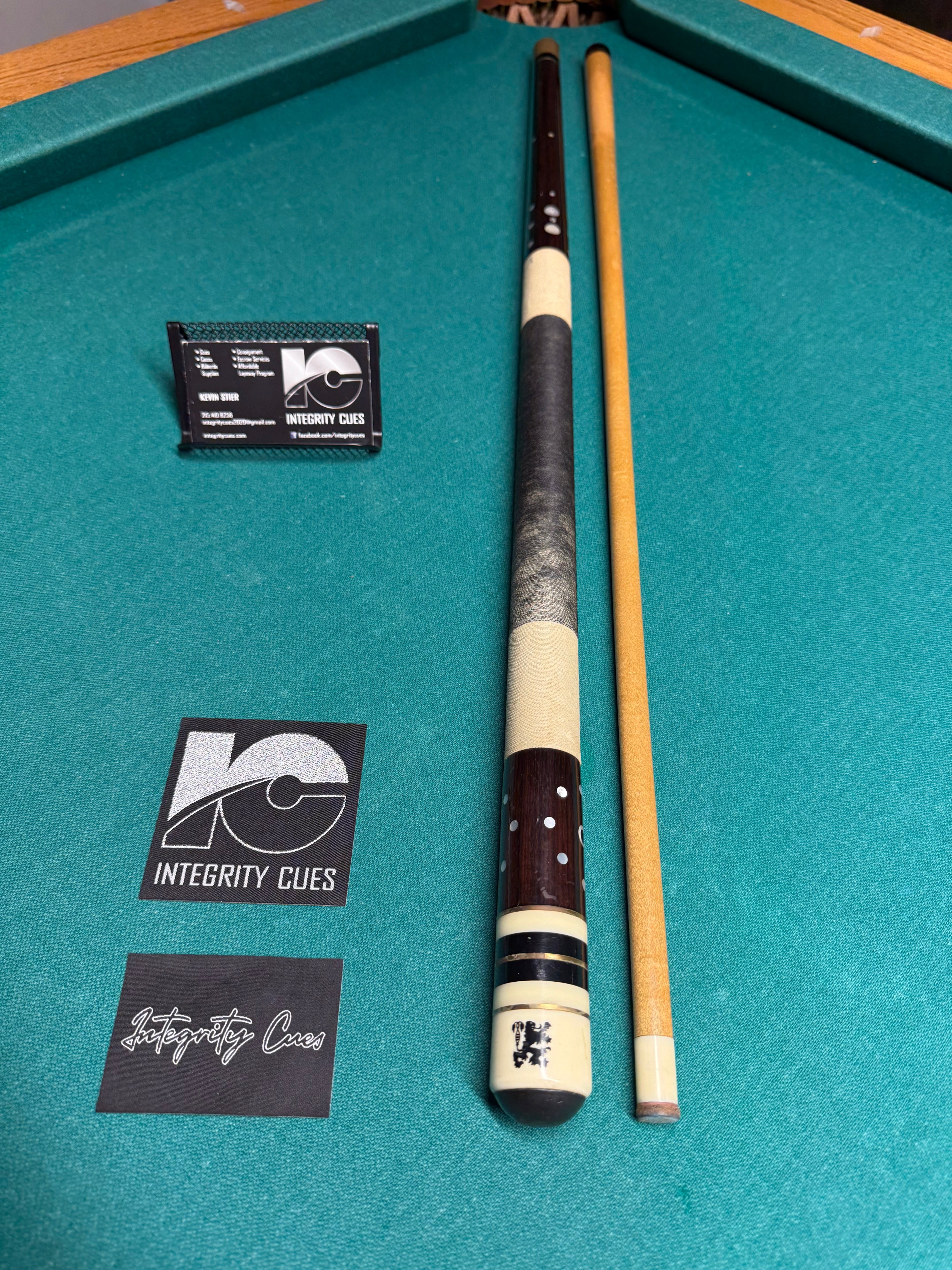 Adam AH-22 Project Cue