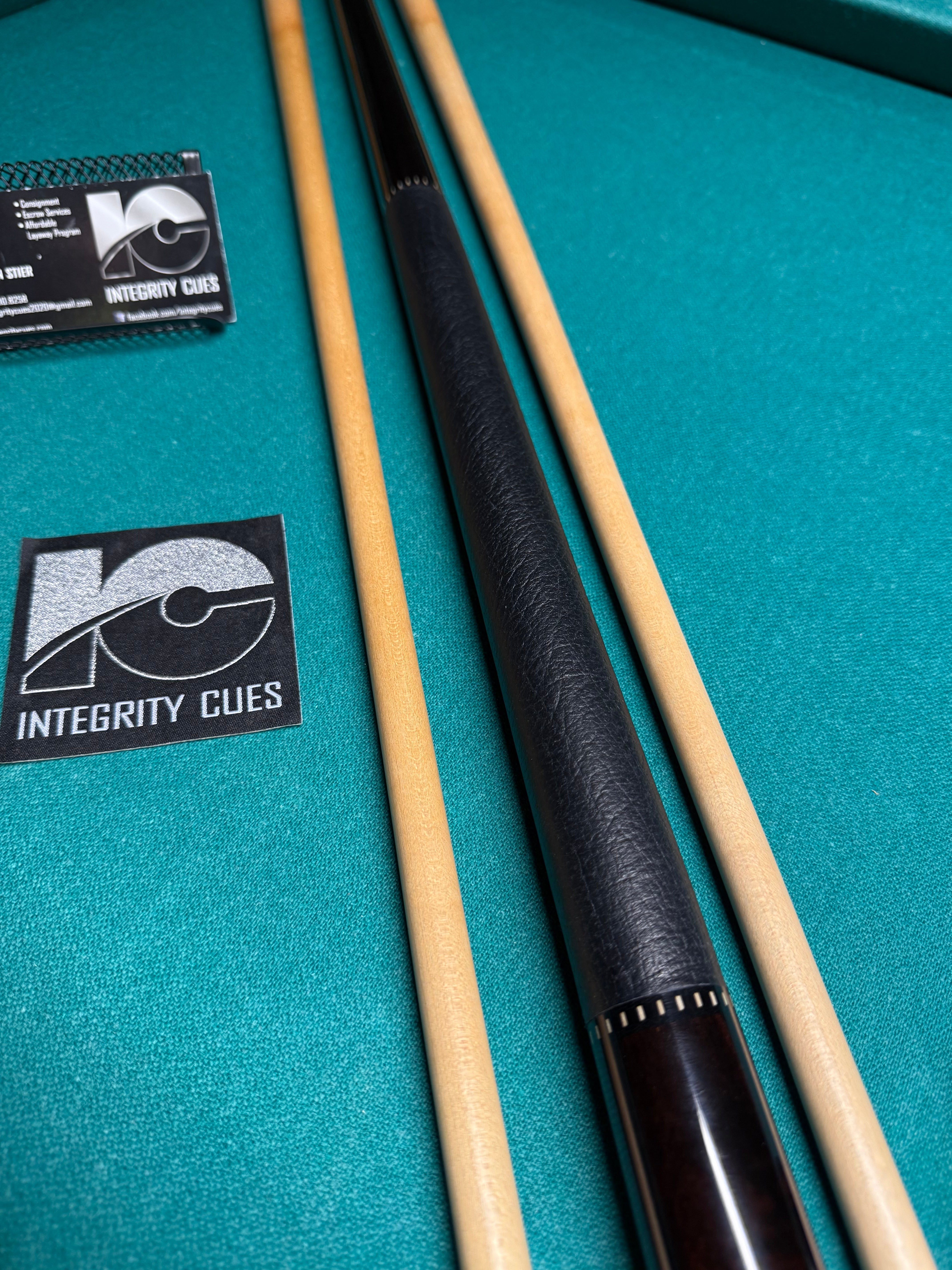 Tom Coker Preowned Ebony Player