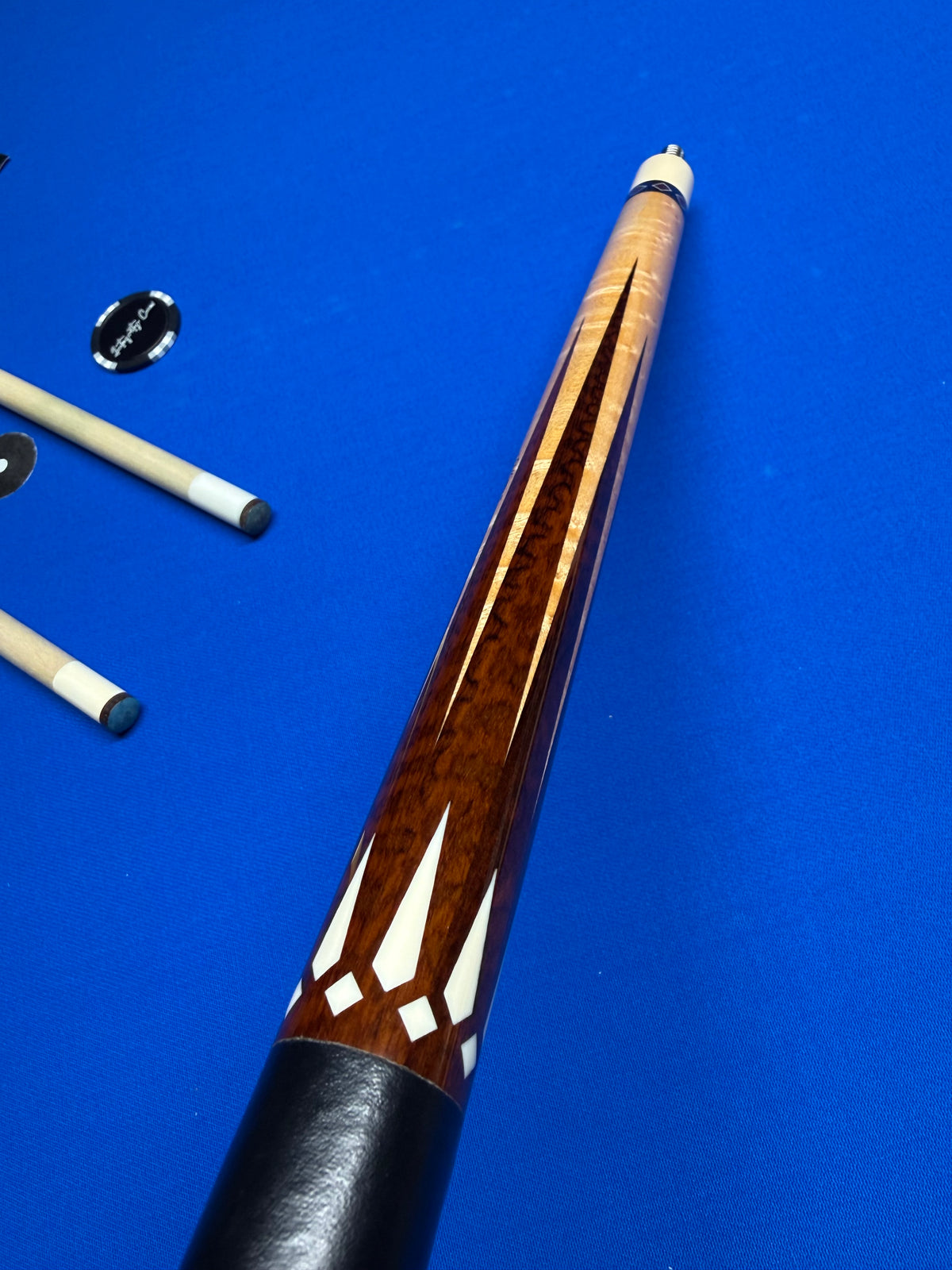 ~Phillippi 16 Point Snakewood and Maple Custom Cue