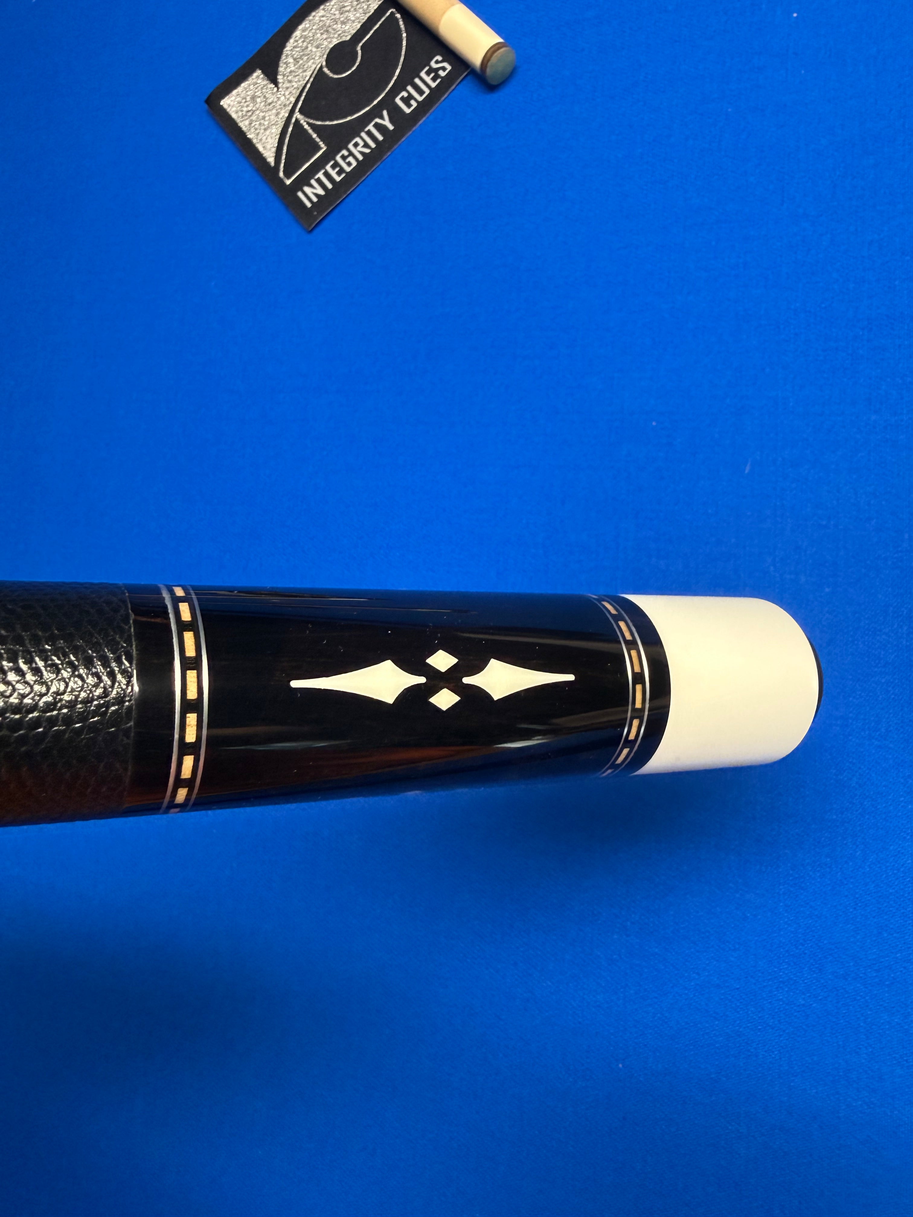 Tim Scruggs 4 Point Custom Cue