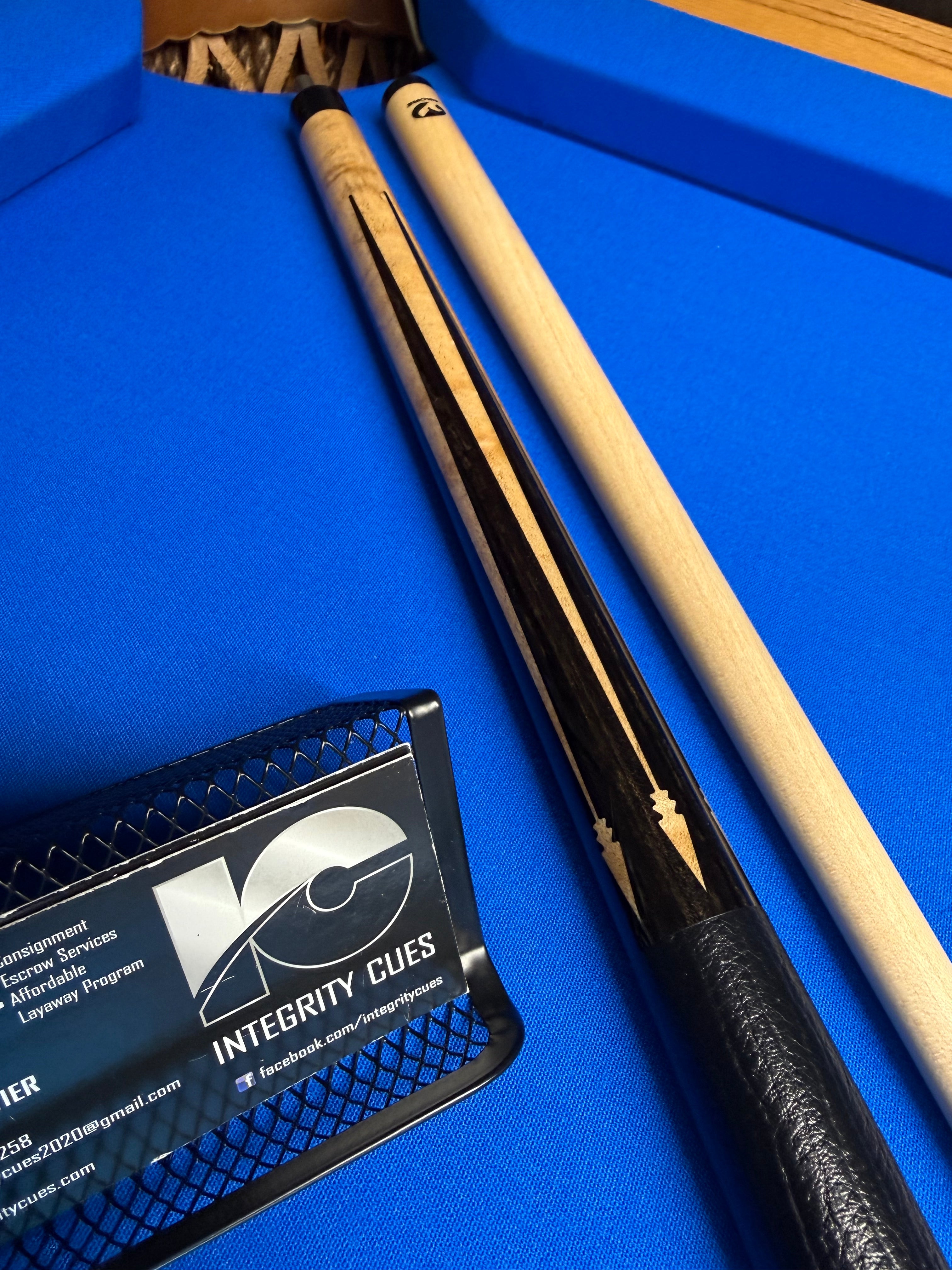 Viking Two Feathers Preowned W Sticker #102 of 300
