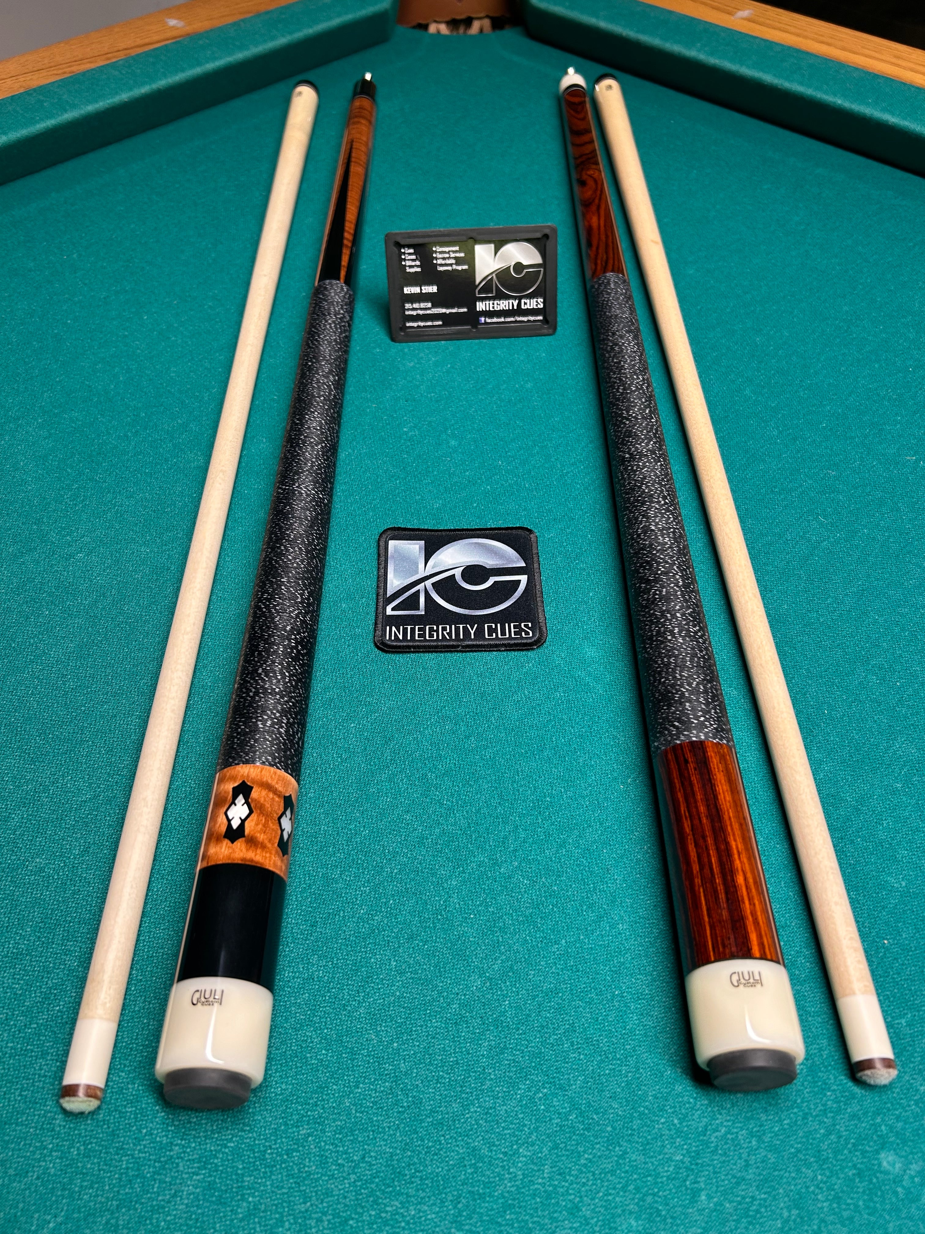 (2) Preowned Carl Giuli Cues