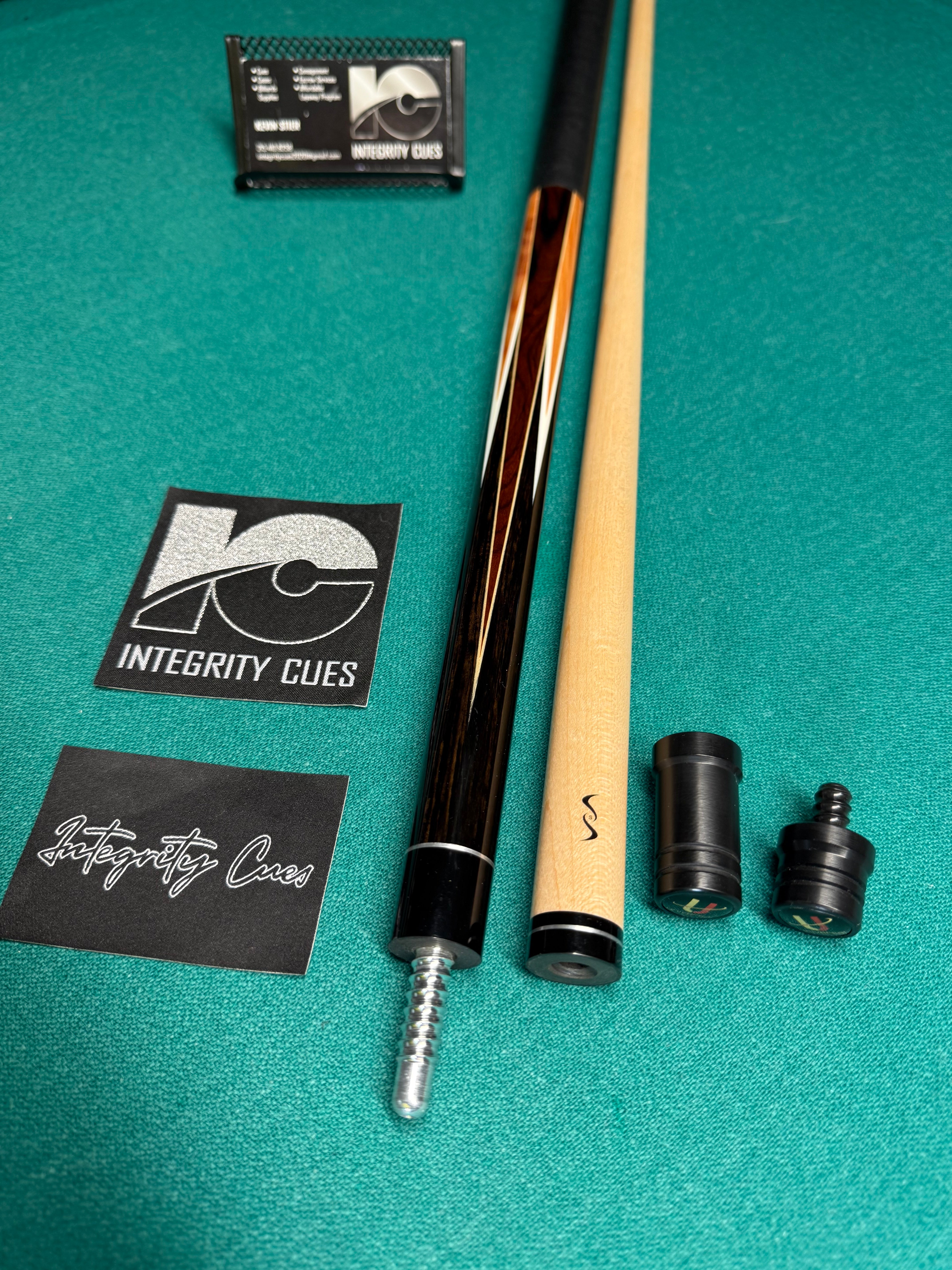 Universal UN 122-4 Preowned
