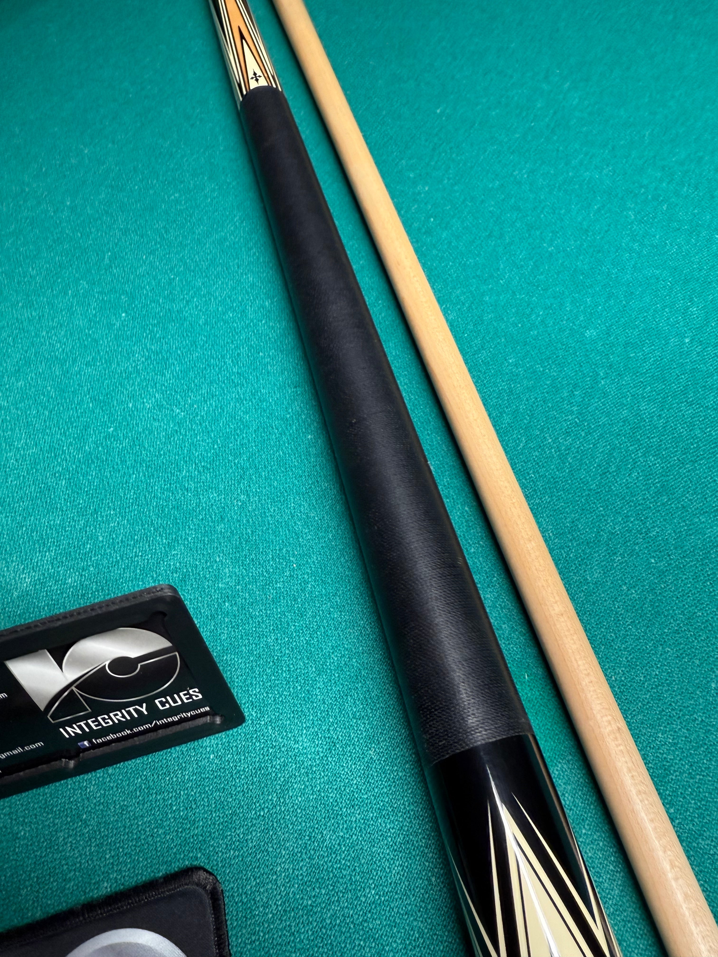 Players Cue Preowned HXT 99