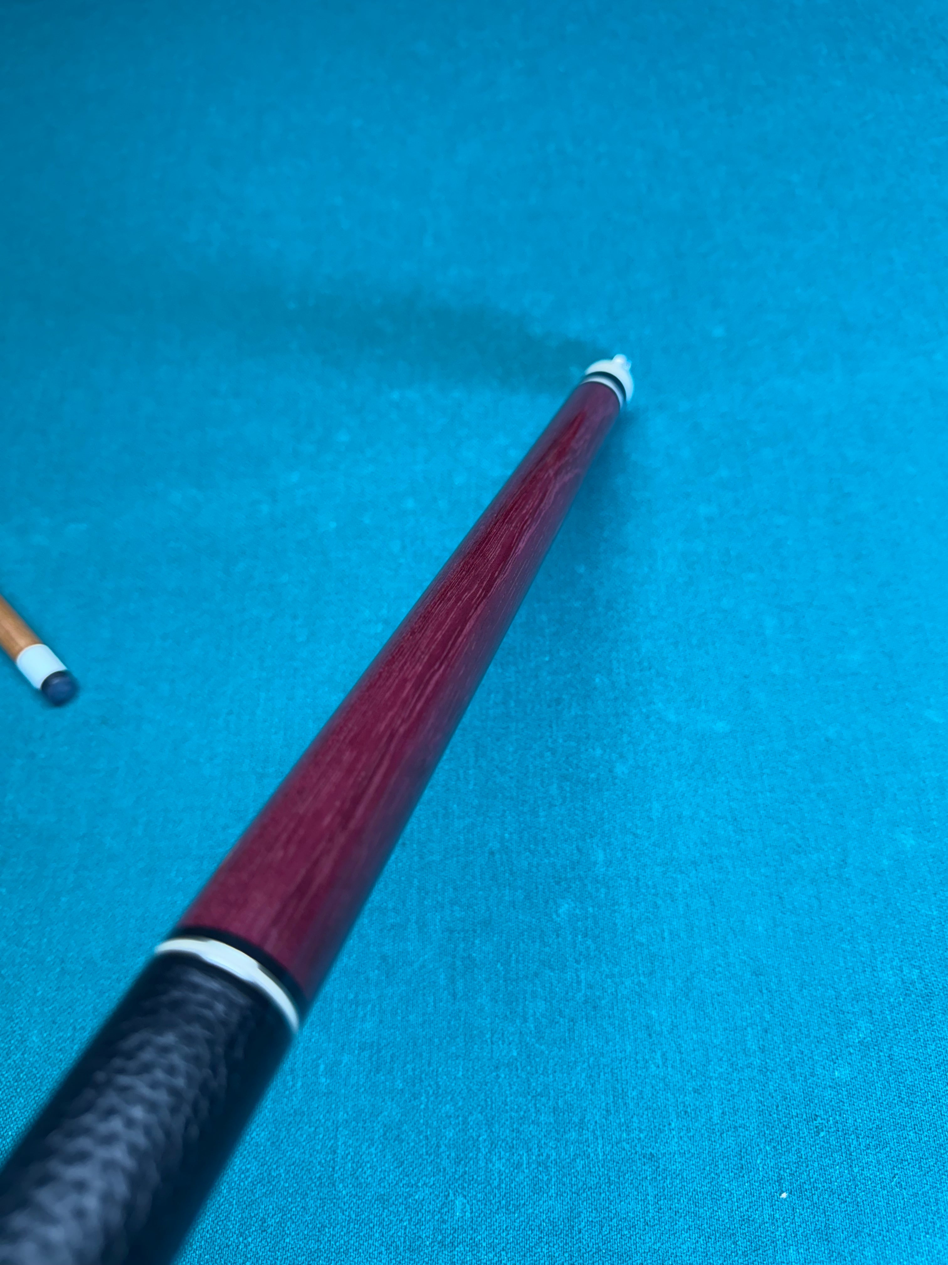 MC Custom Cues from the Carmeli Shop ( Purpleheart)